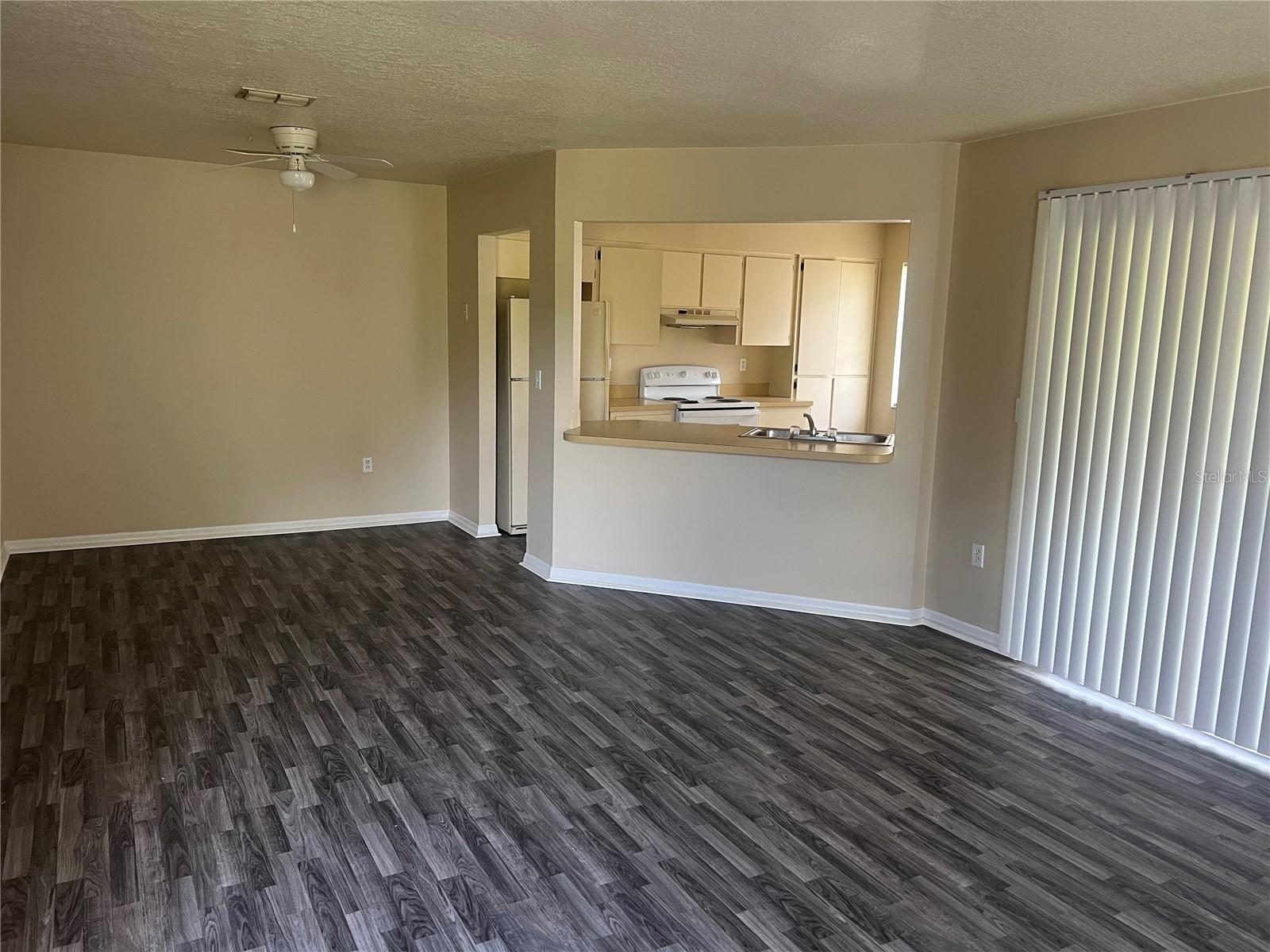 7266 POND CIR, SPRING HILL, FL — photo 4