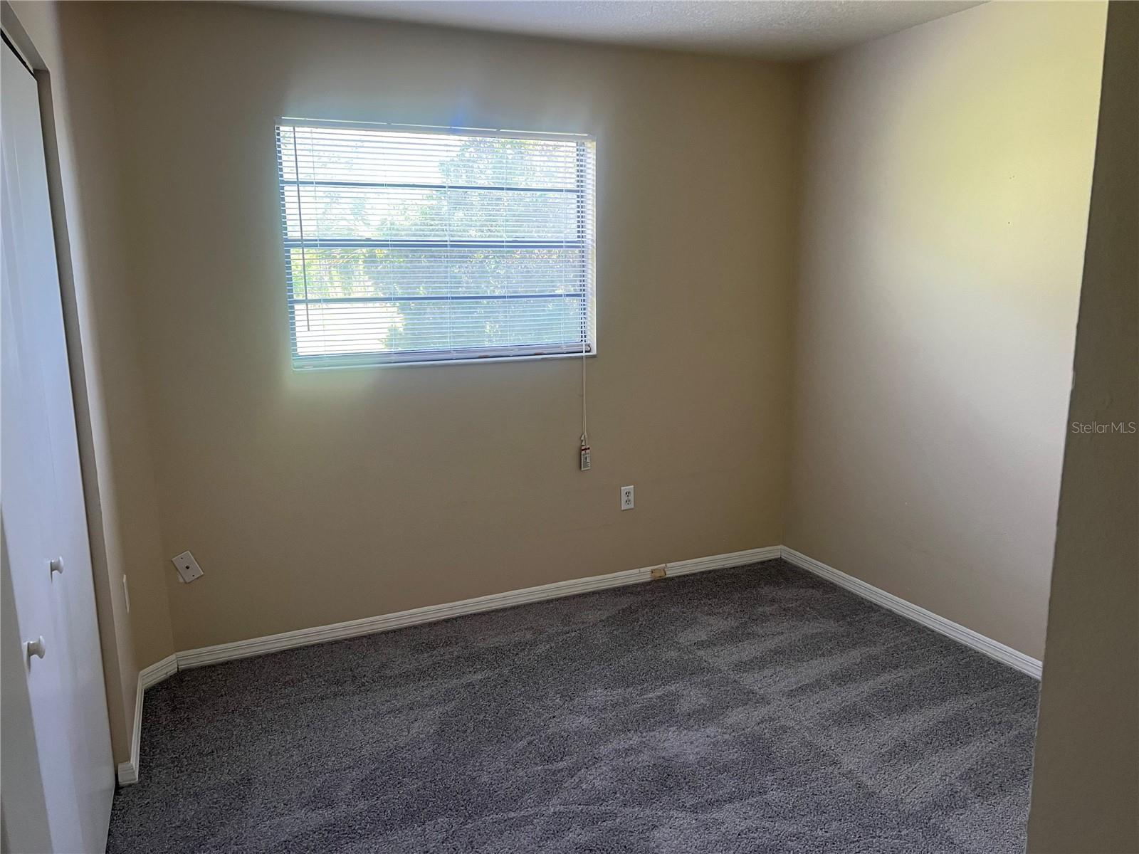 7266 POND CIR, SPRING HILL, FL — photo 9