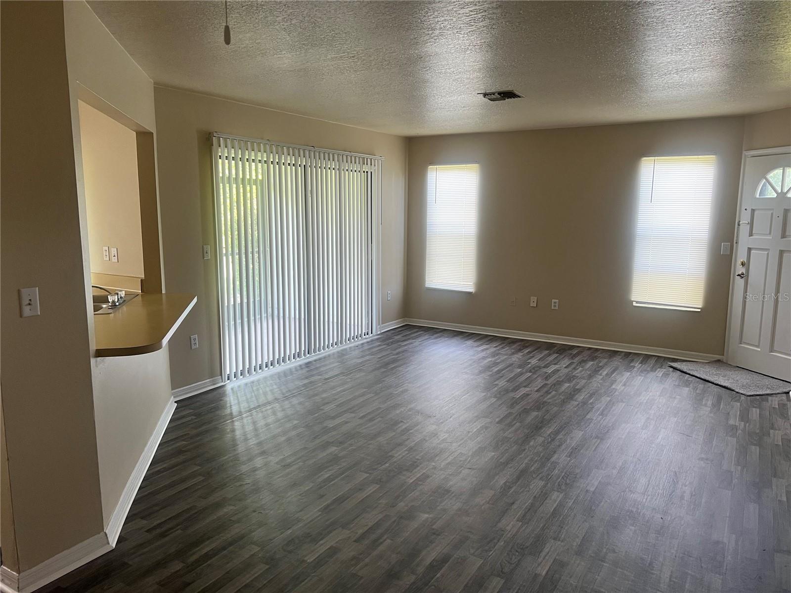 7266 POND CIR, SPRING HILL, FL — photo 14