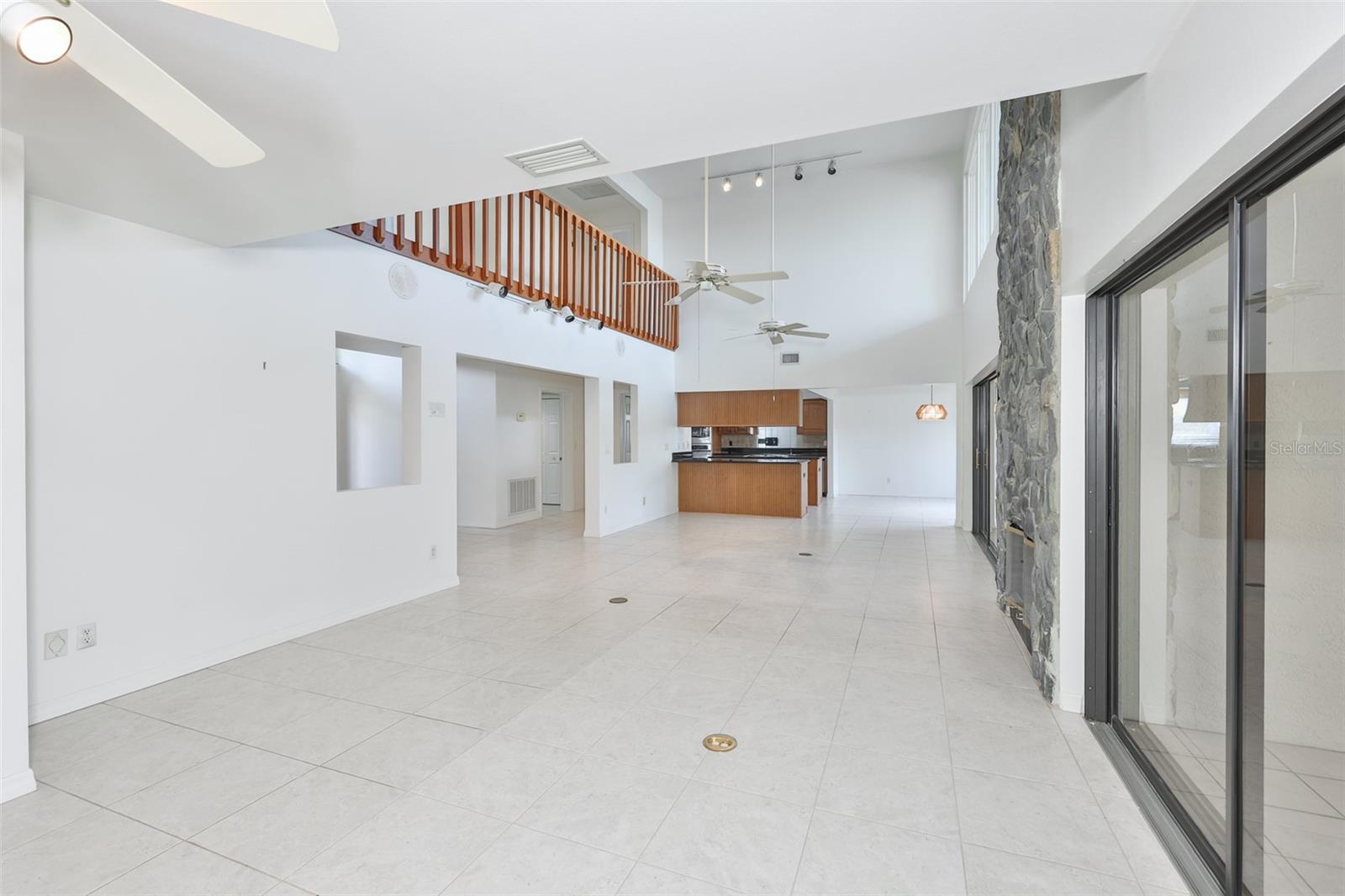 929 SYMPHONY ISLES BLVD, APOLLO BEACH, FL — photo 11
