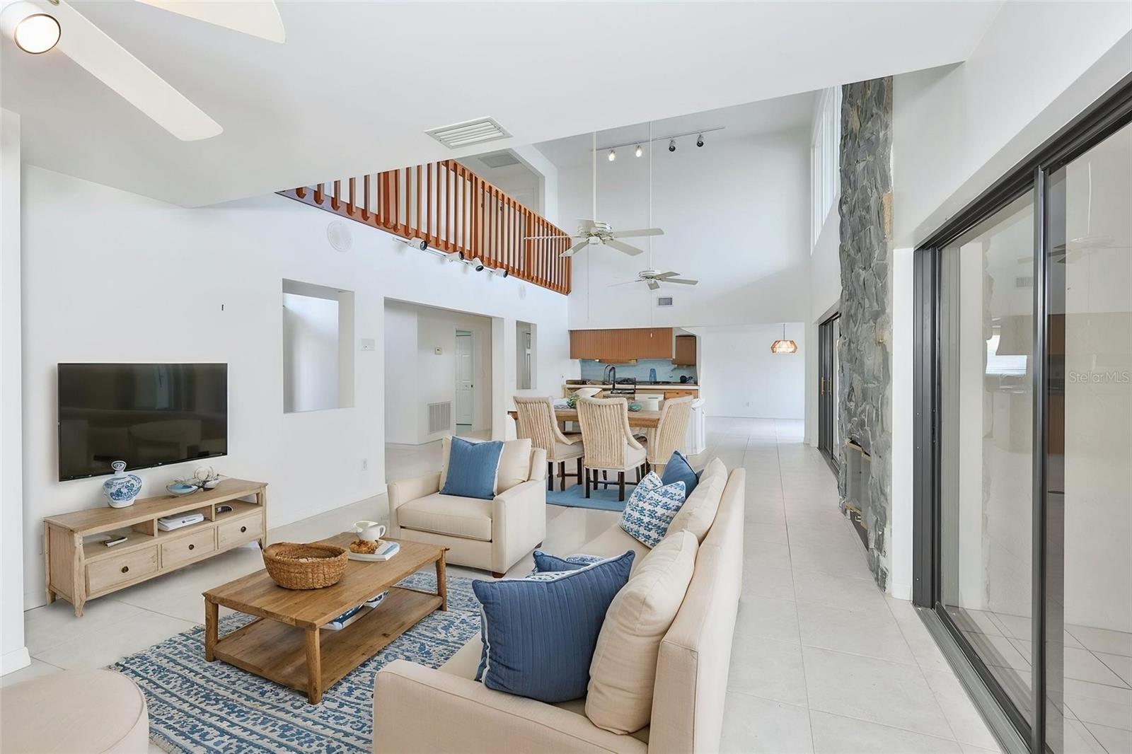 929 SYMPHONY ISLES BLVD, APOLLO BEACH, FL — photo 12