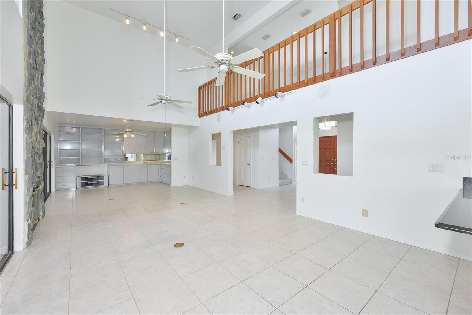 929 SYMPHONY ISLES BLVD, APOLLO BEACH, FL — photo 14