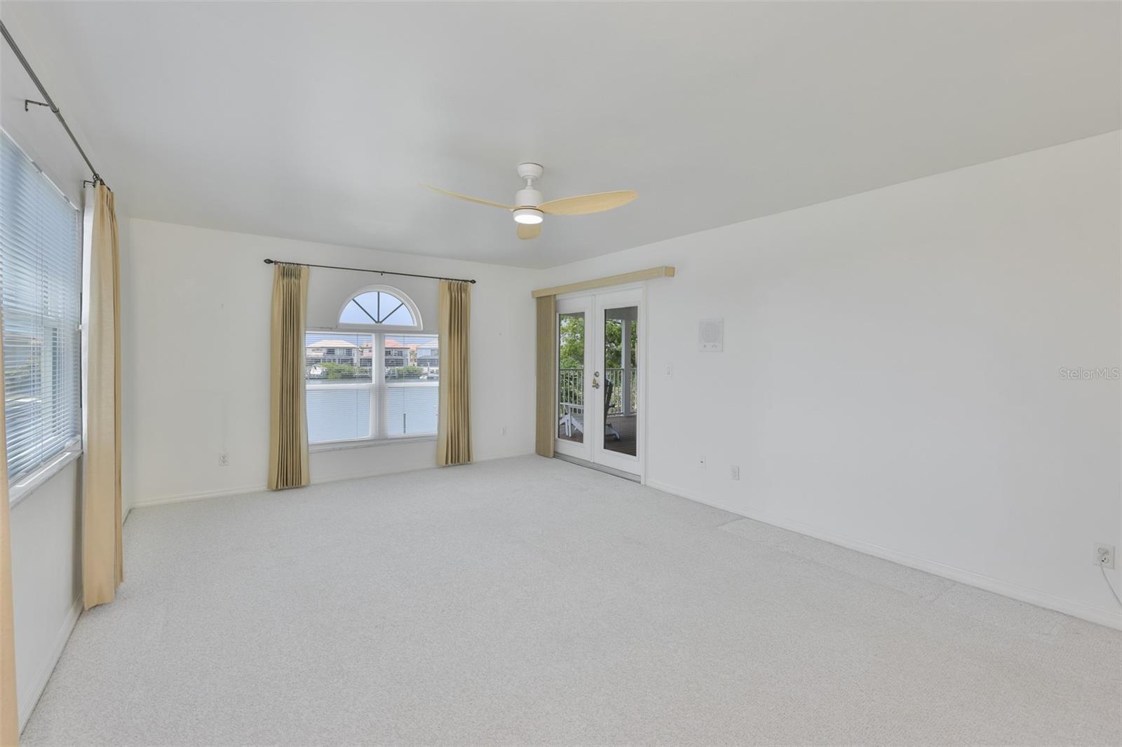 929 SYMPHONY ISLES BLVD, APOLLO BEACH, FL — photo 36