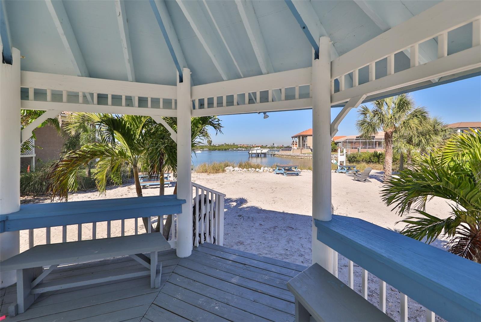 929 SYMPHONY ISLES BLVD, APOLLO BEACH, FL — photo 58