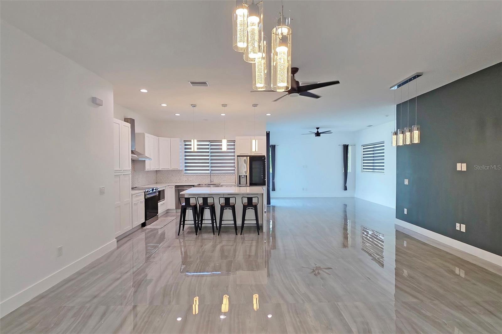 3017 PINE ST, BRADENTON, FL — photo 4