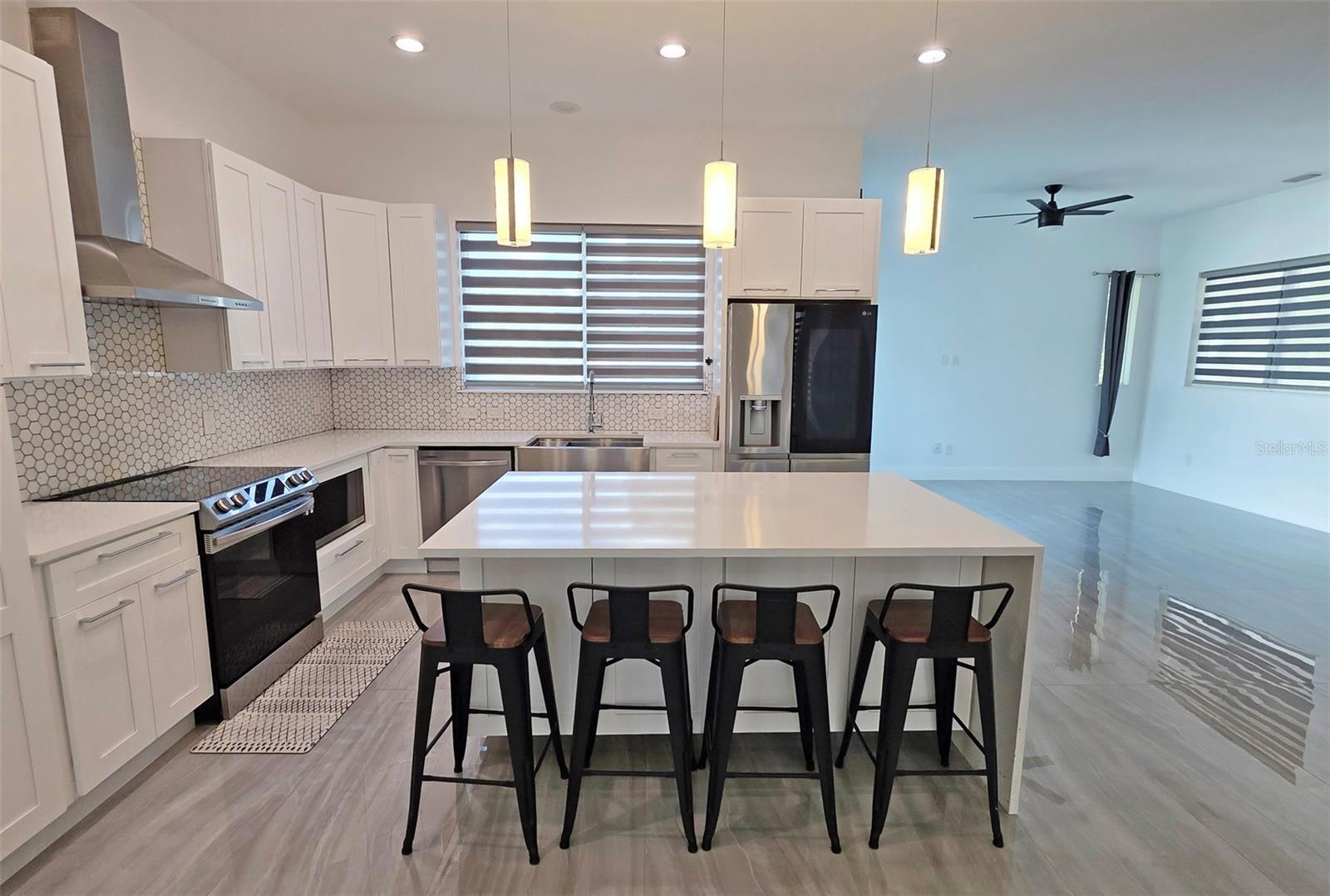 3017 PINE ST, BRADENTON, FL — photo 8