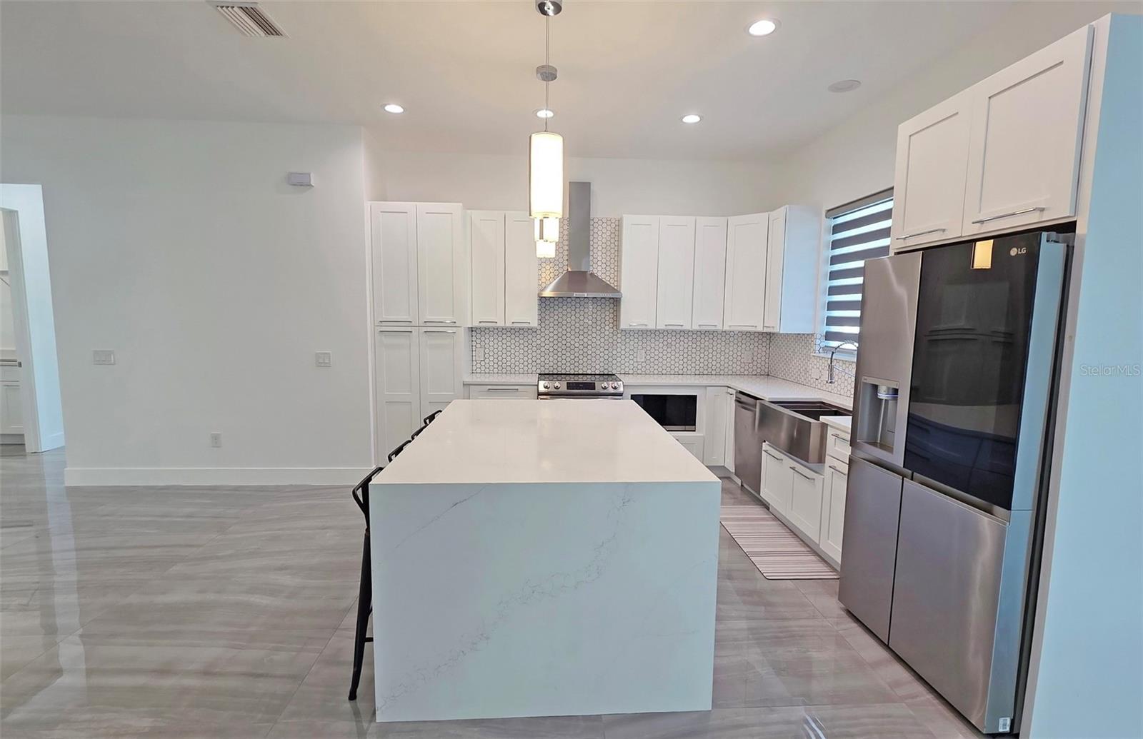 3017 PINE ST, BRADENTON, FL — photo 9