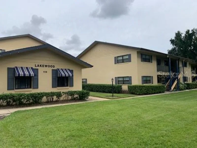 110 N TREMAIN ST #202, MOUNT DORA, FL
