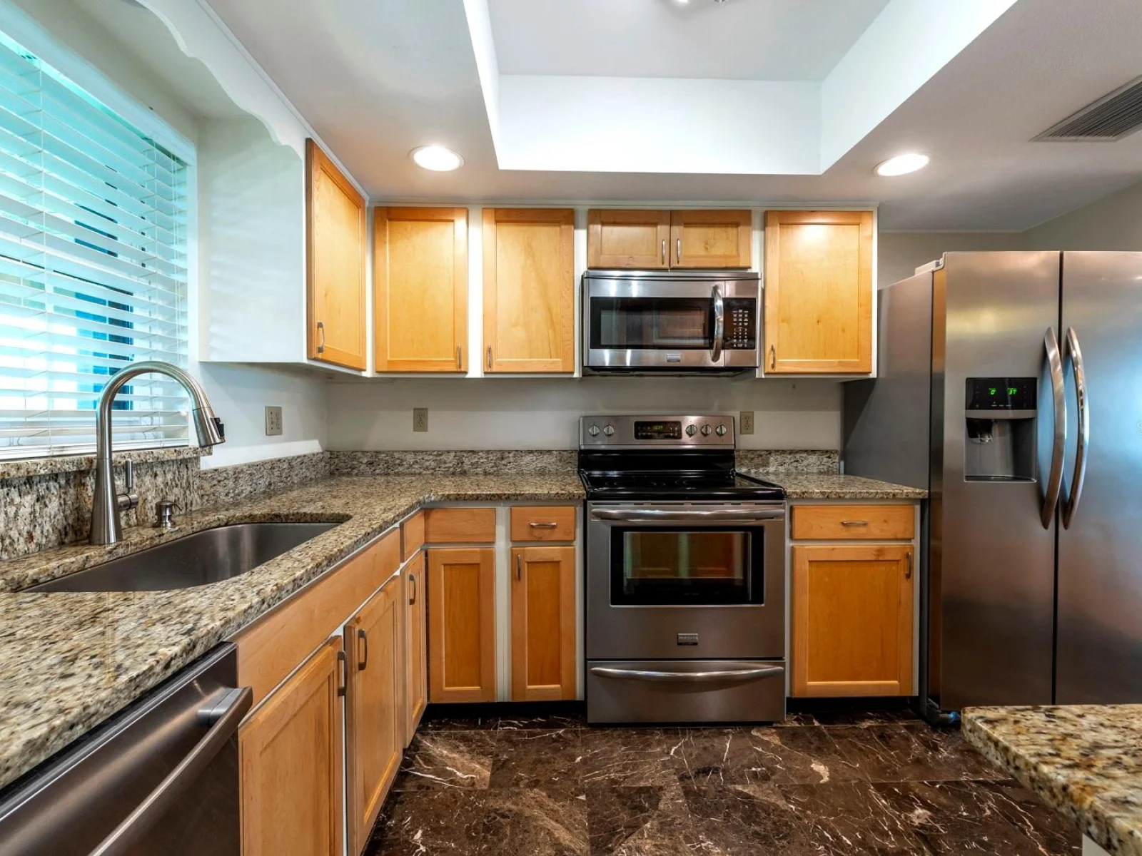 110 N TREMAIN ST #202, MOUNT DORA, FL — photo 6