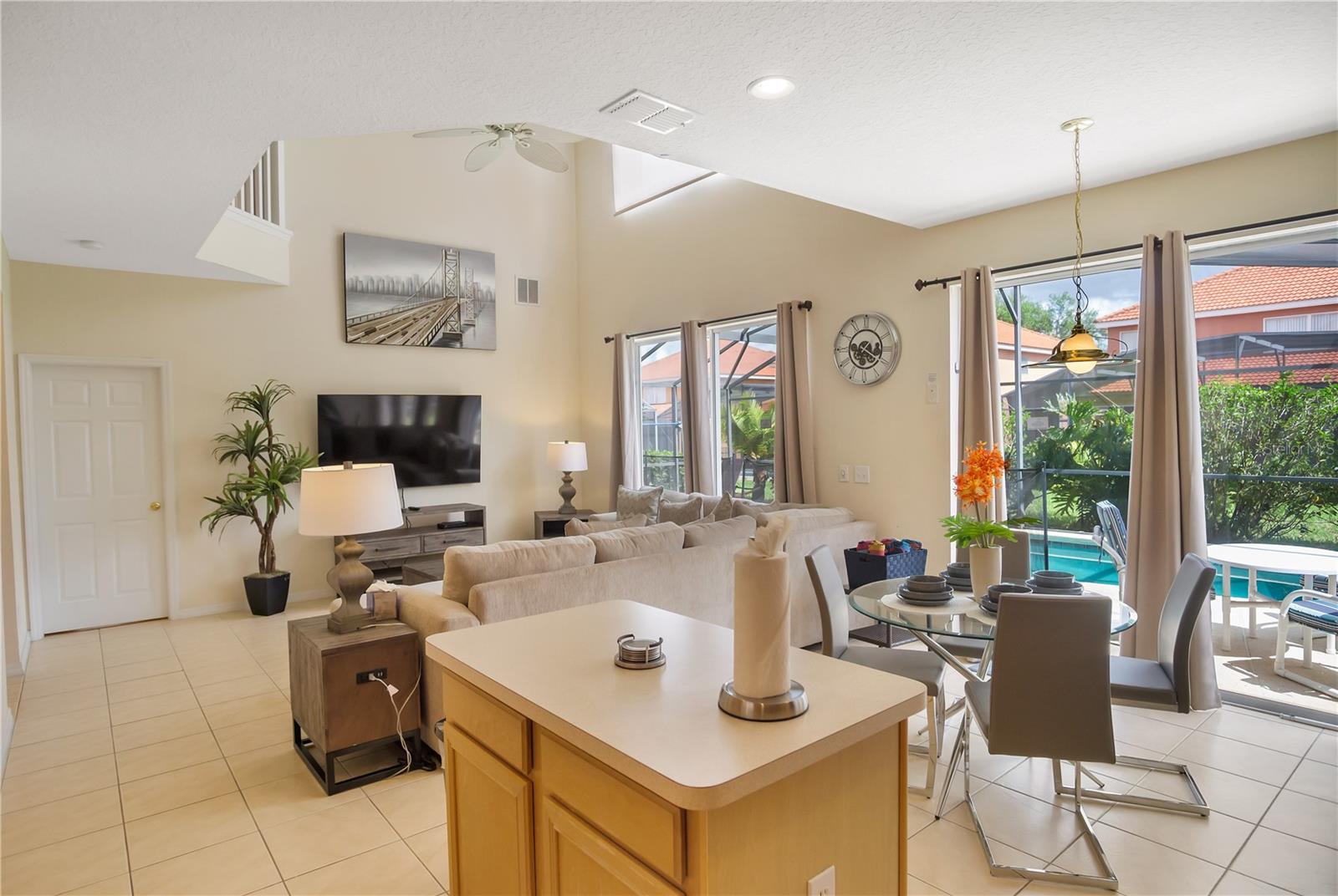 134 SEVILLA AVE, DAVENPORT, FL