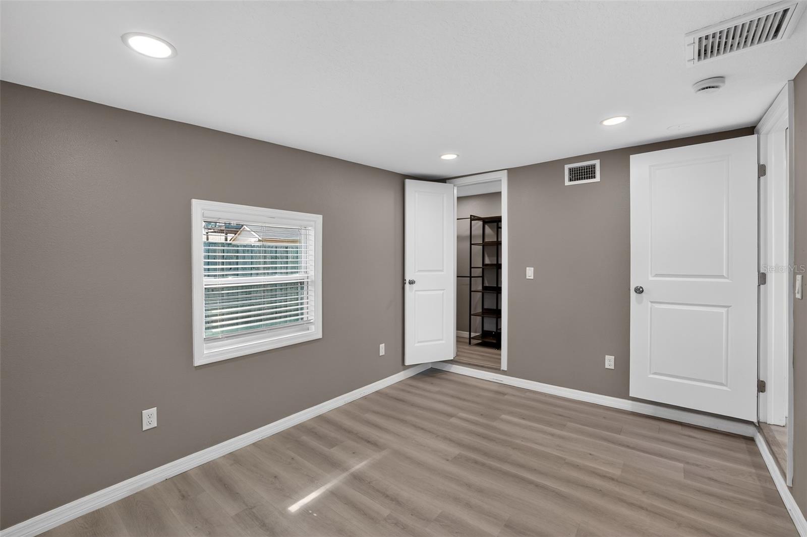 4521 41ST AVE N, ST PETERSBURG, FL — photo 12