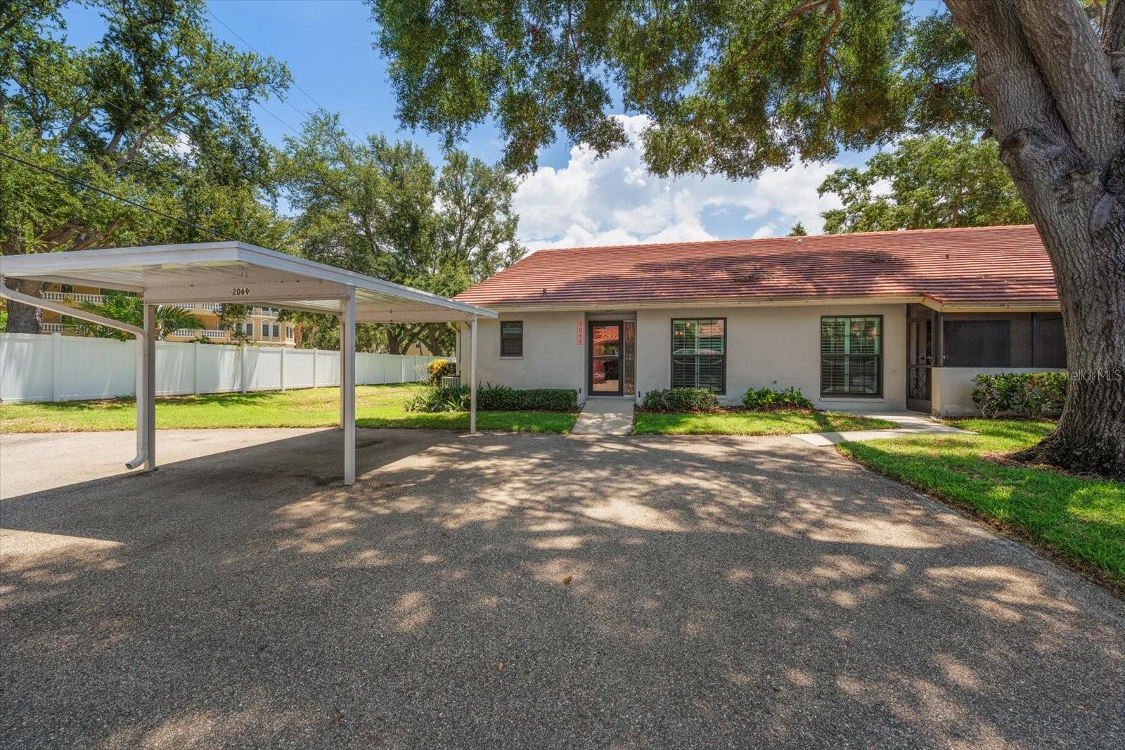 2069 LAKEVIEW DR, CLEARWATER, FL — photo 4