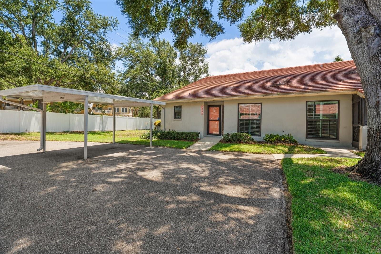 2069 LAKEVIEW DR, CLEARWATER, FL
