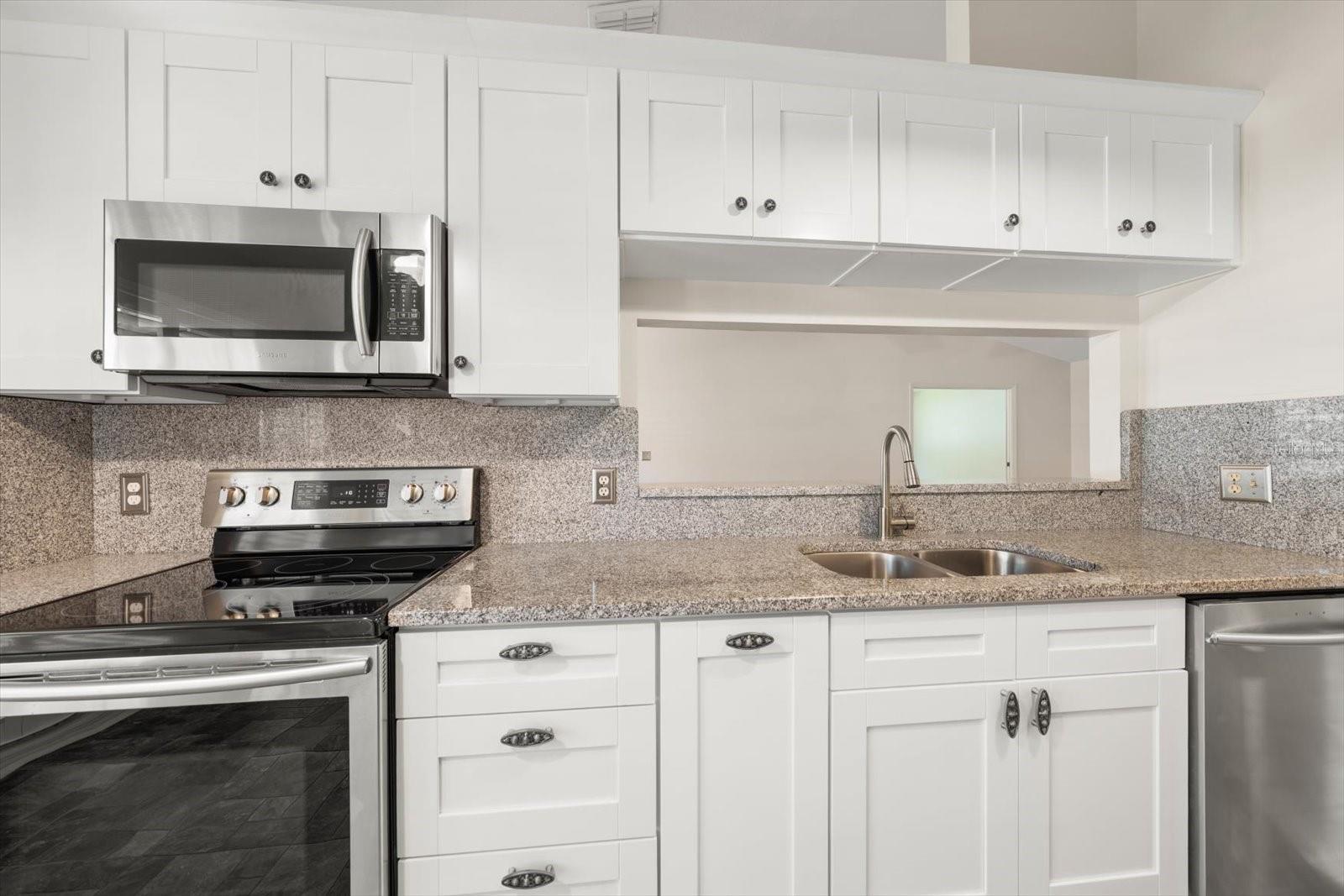 2069 LAKEVIEW DR, CLEARWATER, FL — photo 14