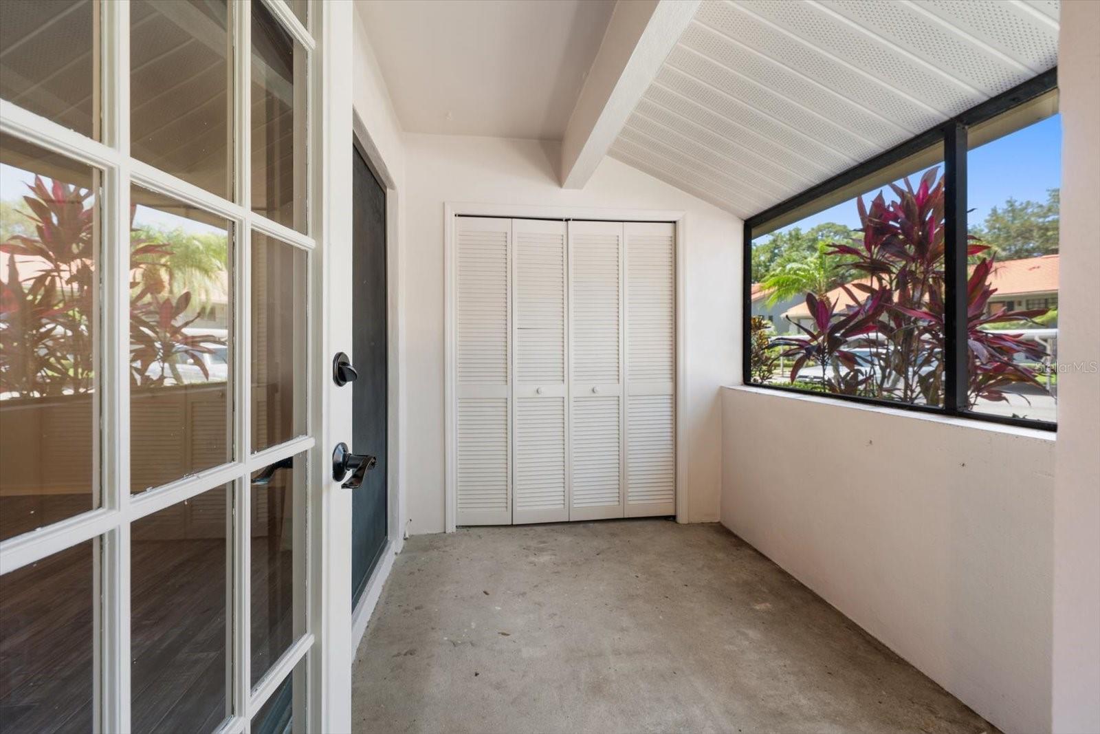 2069 LAKEVIEW DR, CLEARWATER, FL — photo 16