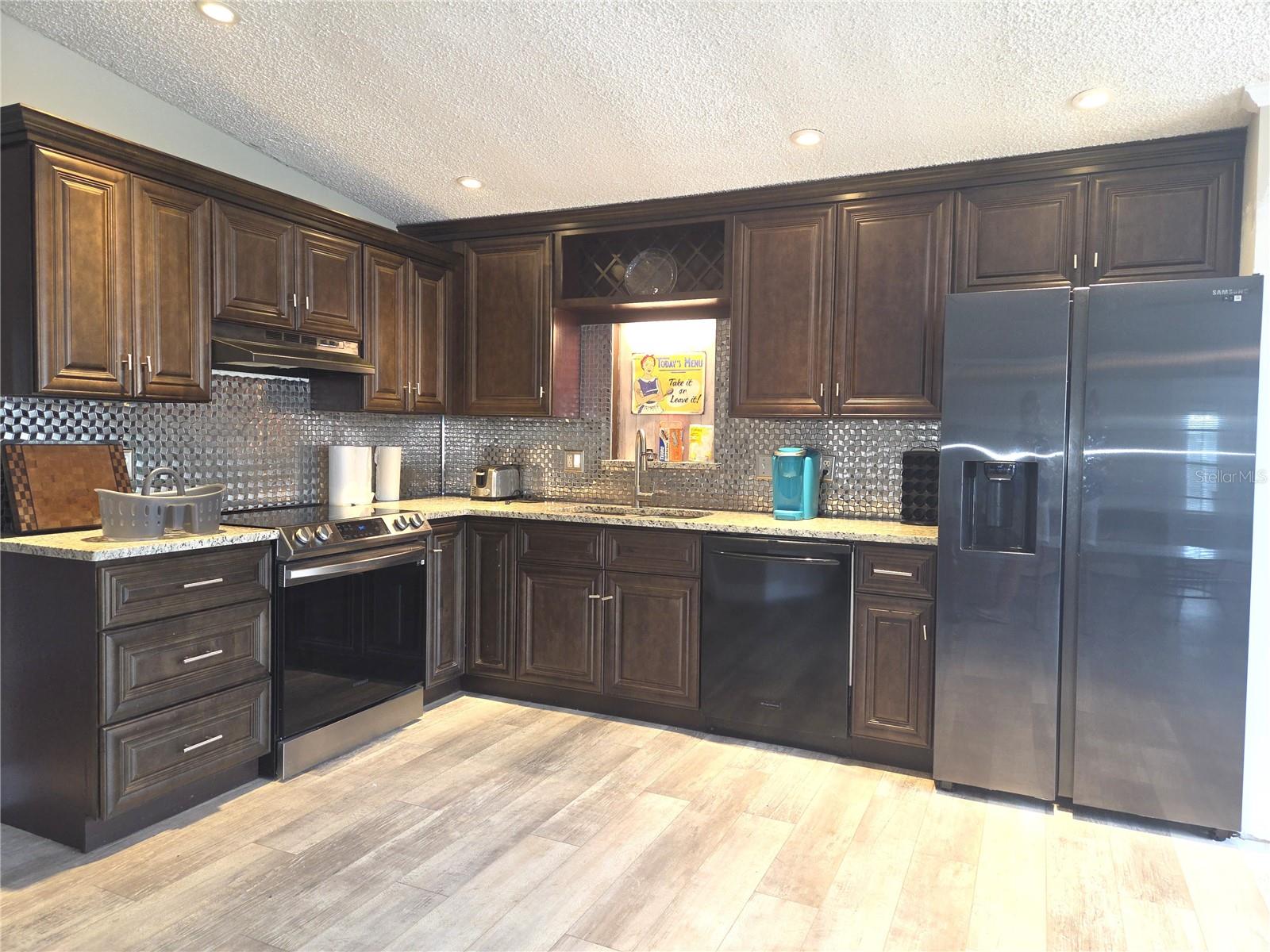 332 VICTORIA DR, HAINES CITY, FL — photo 21