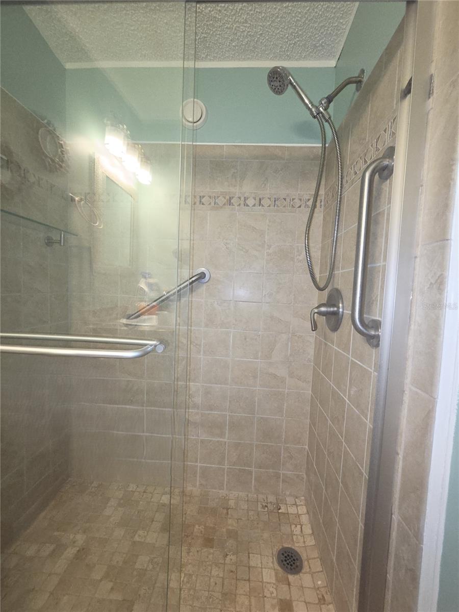 332 VICTORIA DR, HAINES CITY, FL — photo 34