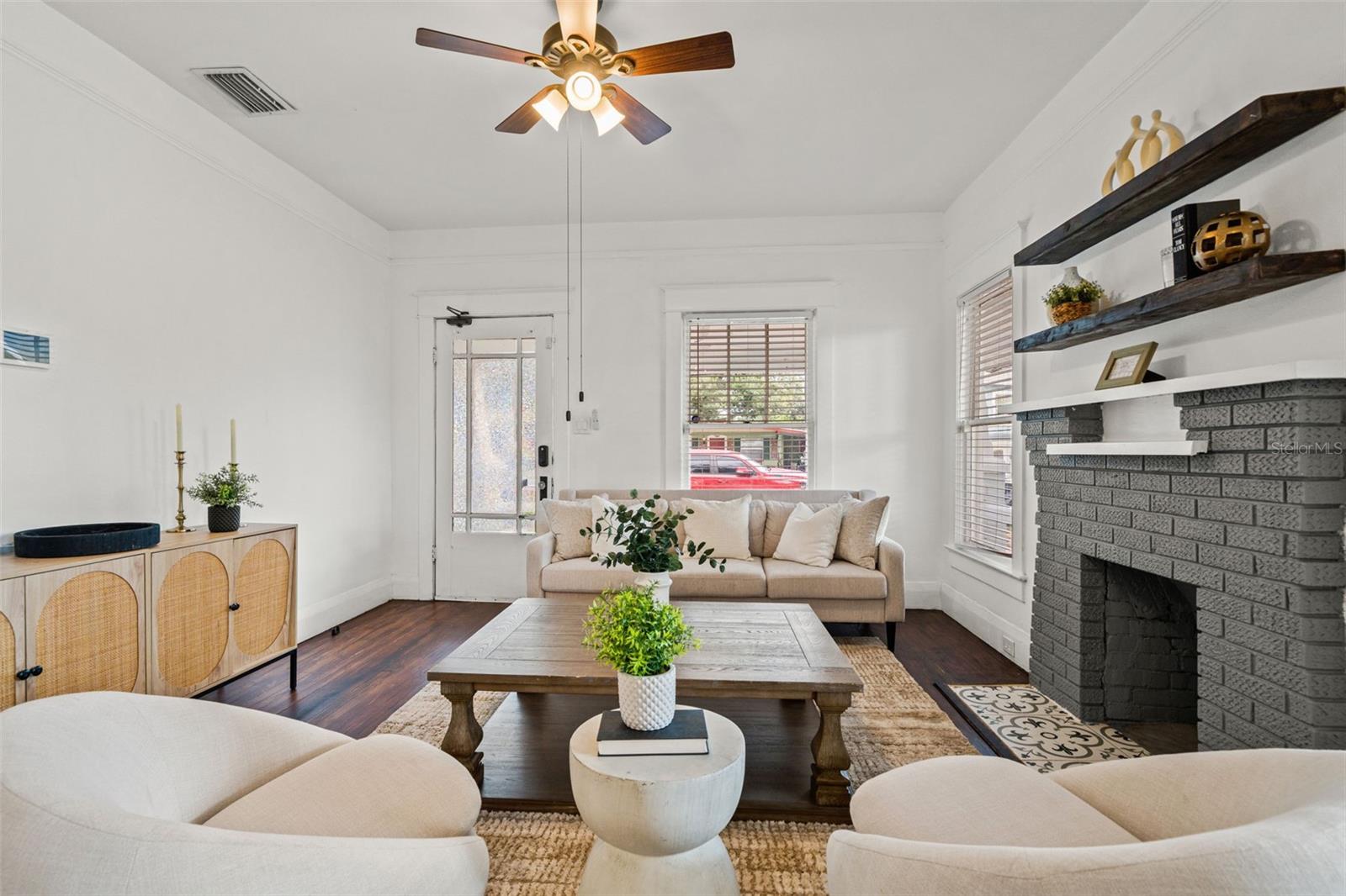 102 W NORTH ST, TAMPA, FL — photo 6