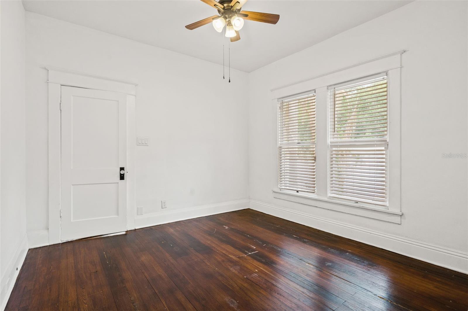 102 W NORTH ST, TAMPA, FL — photo 18
