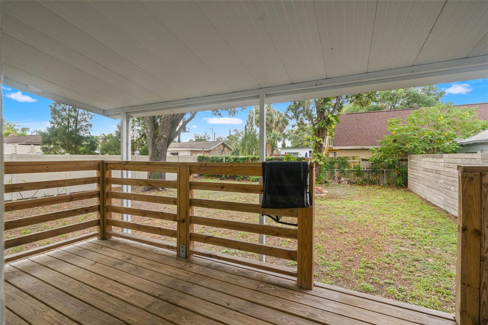 102 W NORTH ST, TAMPA, FL — photo 24