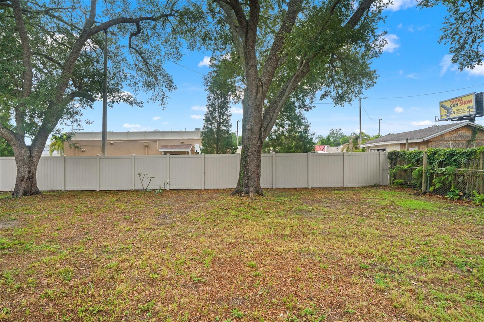 102 W NORTH ST, TAMPA, FL — photo 26