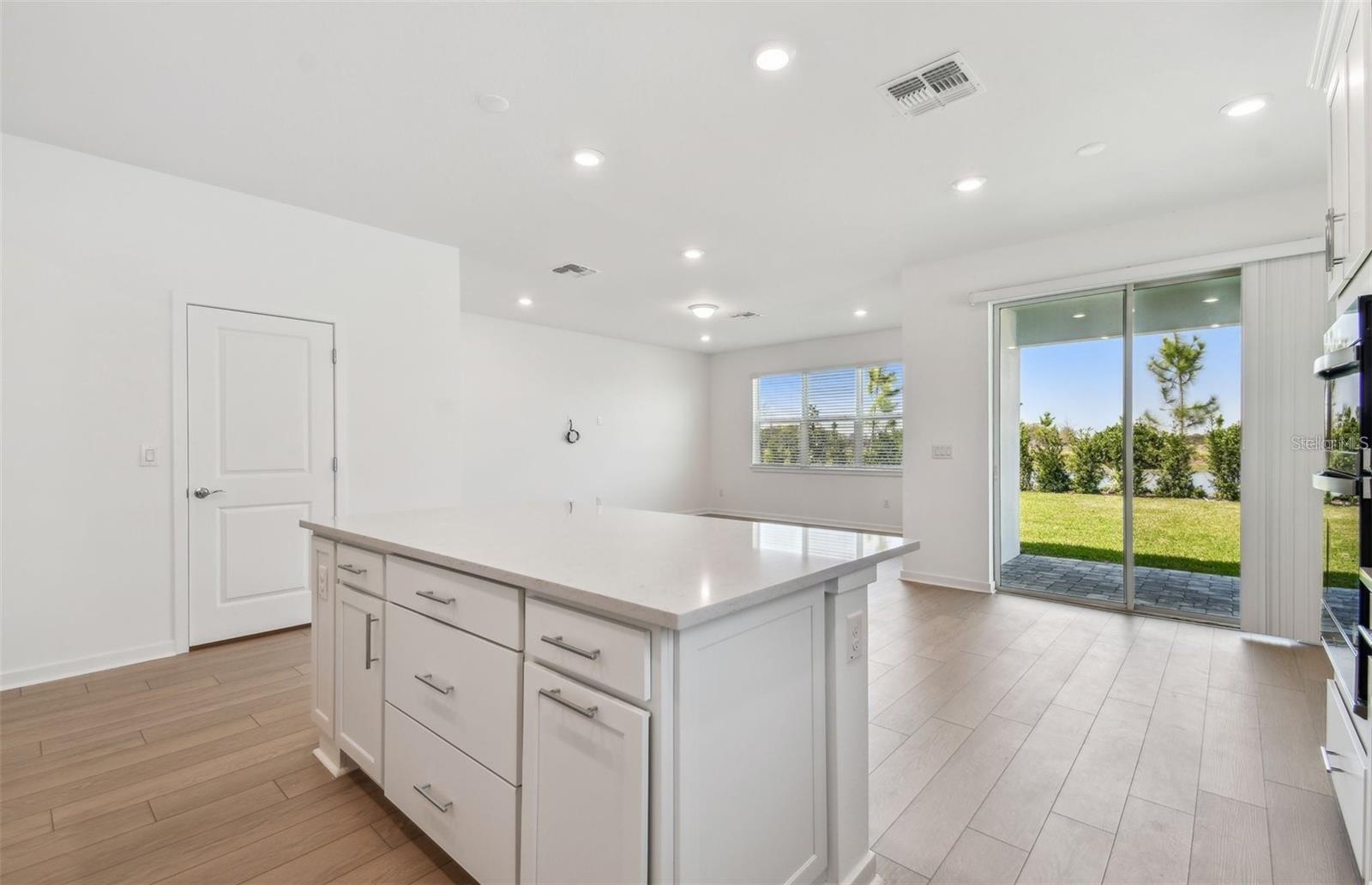 6741 MICHAEL FAVOR WAY, WESLEY CHAPEL, FL — photo 4