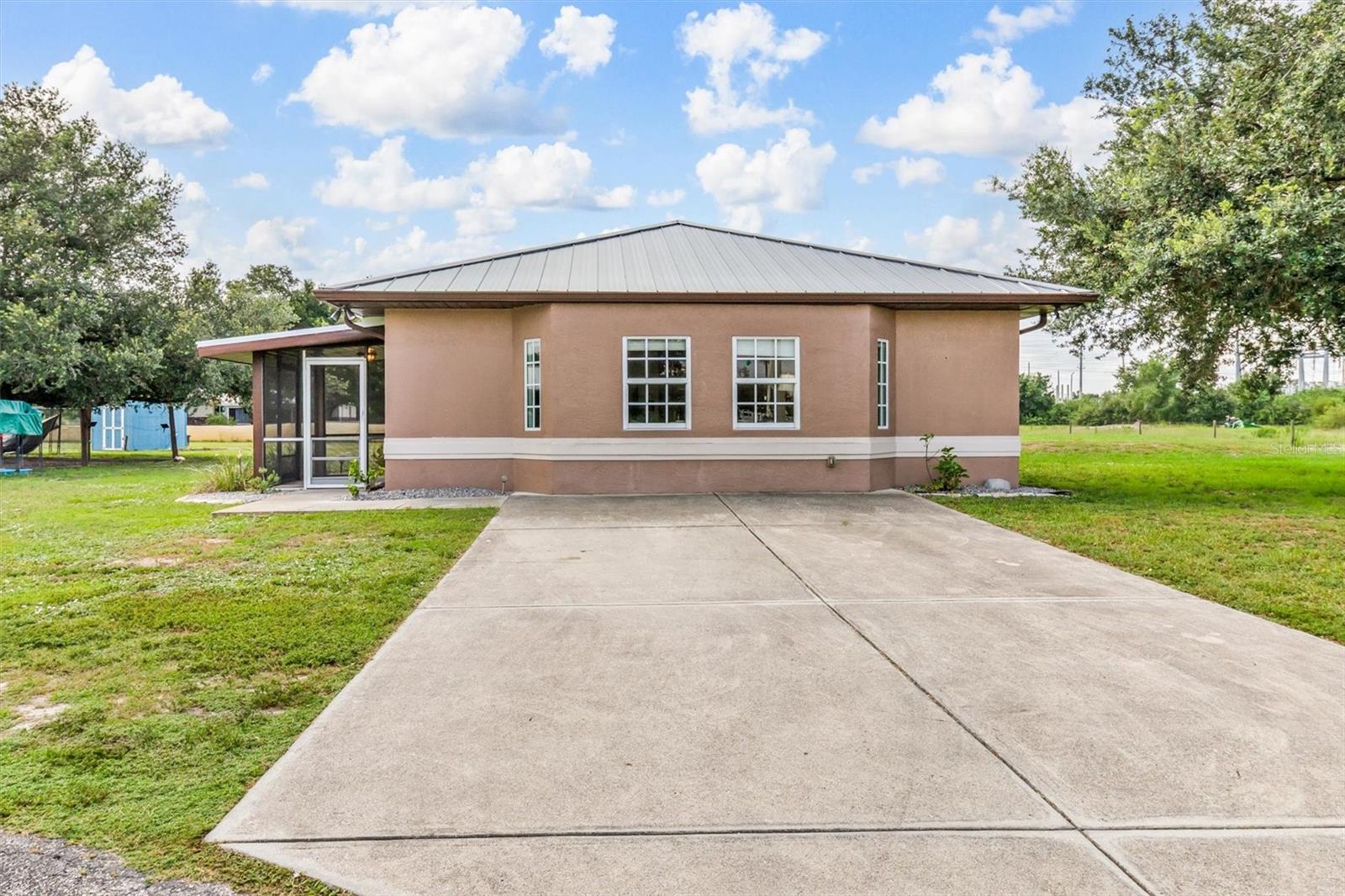 8200 CLEVELAND DR, PUNTA GORDA, FL — photo 40