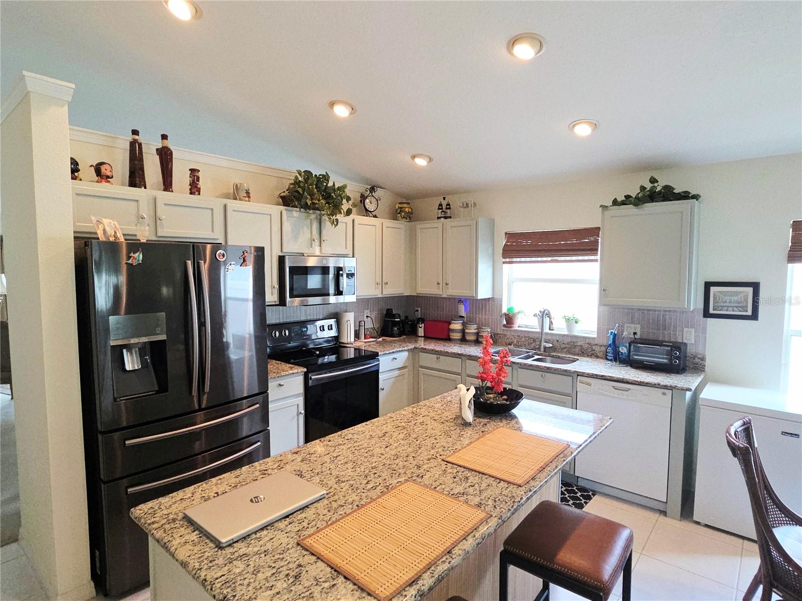 3849 ROLLINGSFORD CIR, LAKELAND, FL — photo 11