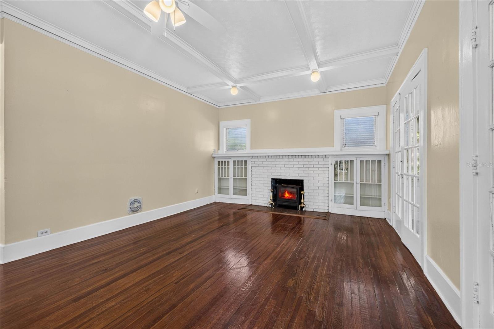 2800 2ND AVE N, ST PETERSBURG, FL — photo 6
