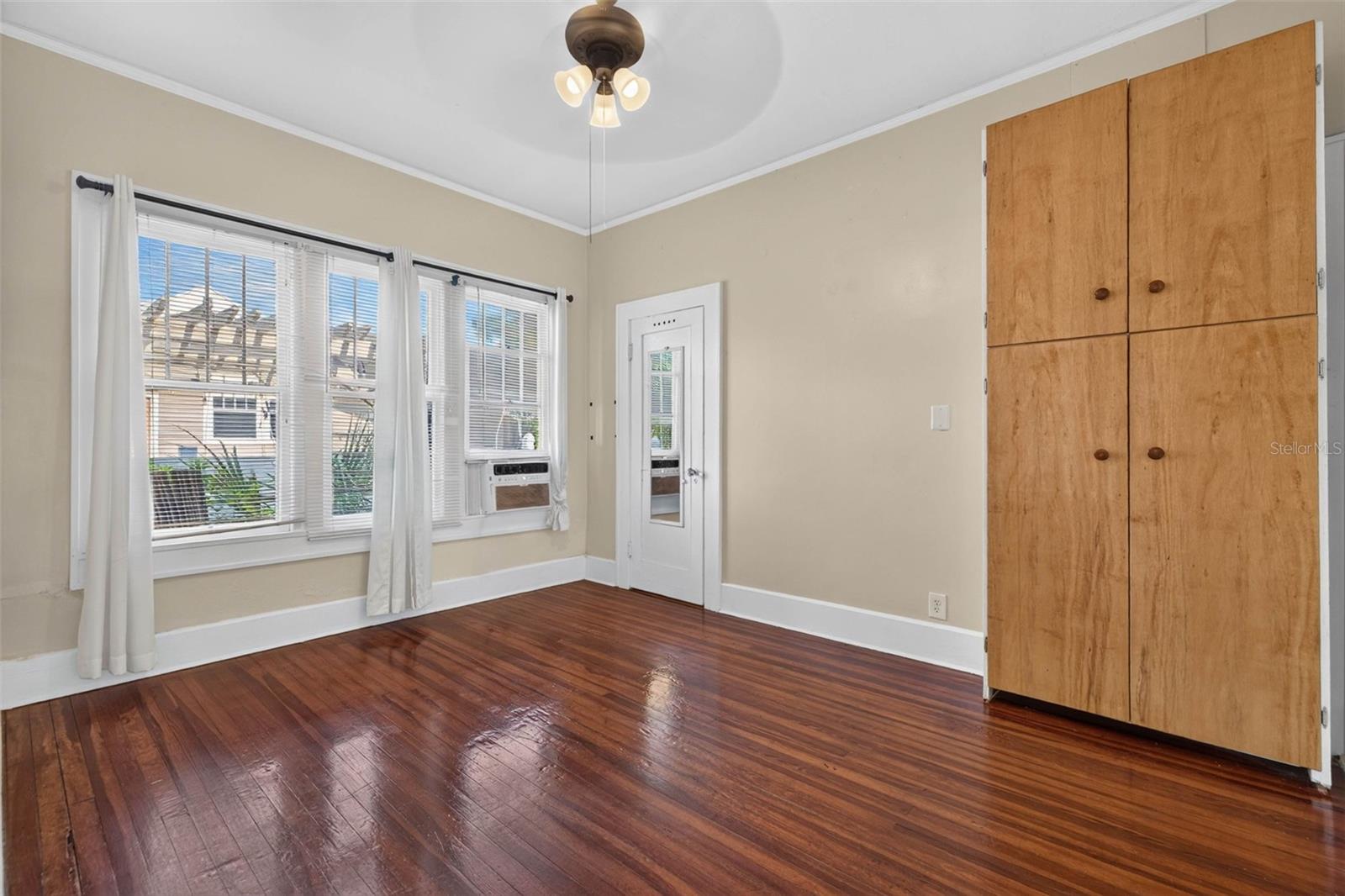 2800 2ND AVE N, ST PETERSBURG, FL — photo 29