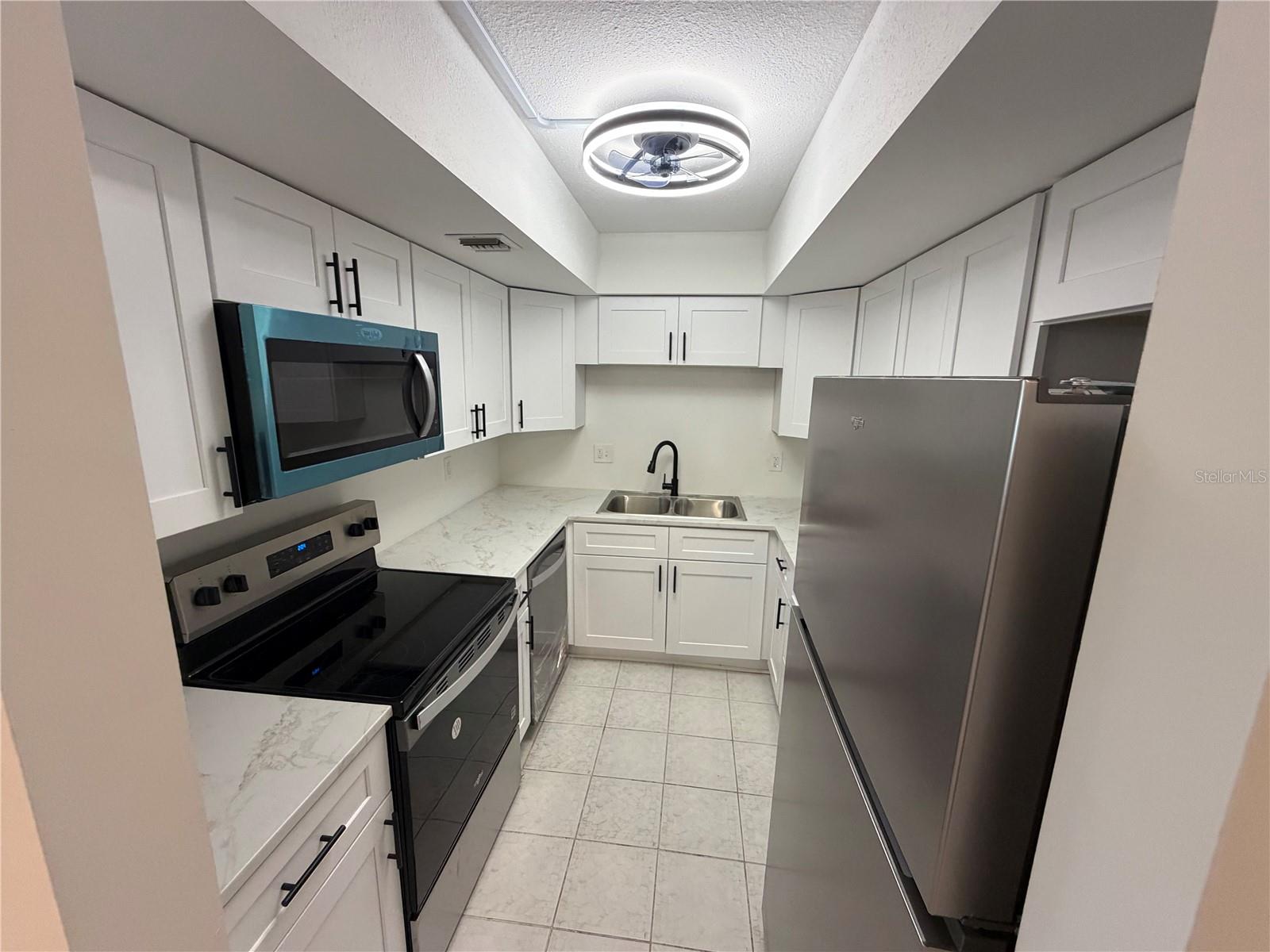 2290 AARON ST #101, PORT CHARLOTTE, FL — photo 9