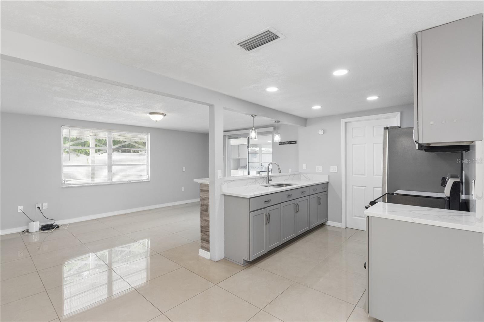 6835 MESA VERDE ST, PORT RICHEY, FL — photo 11