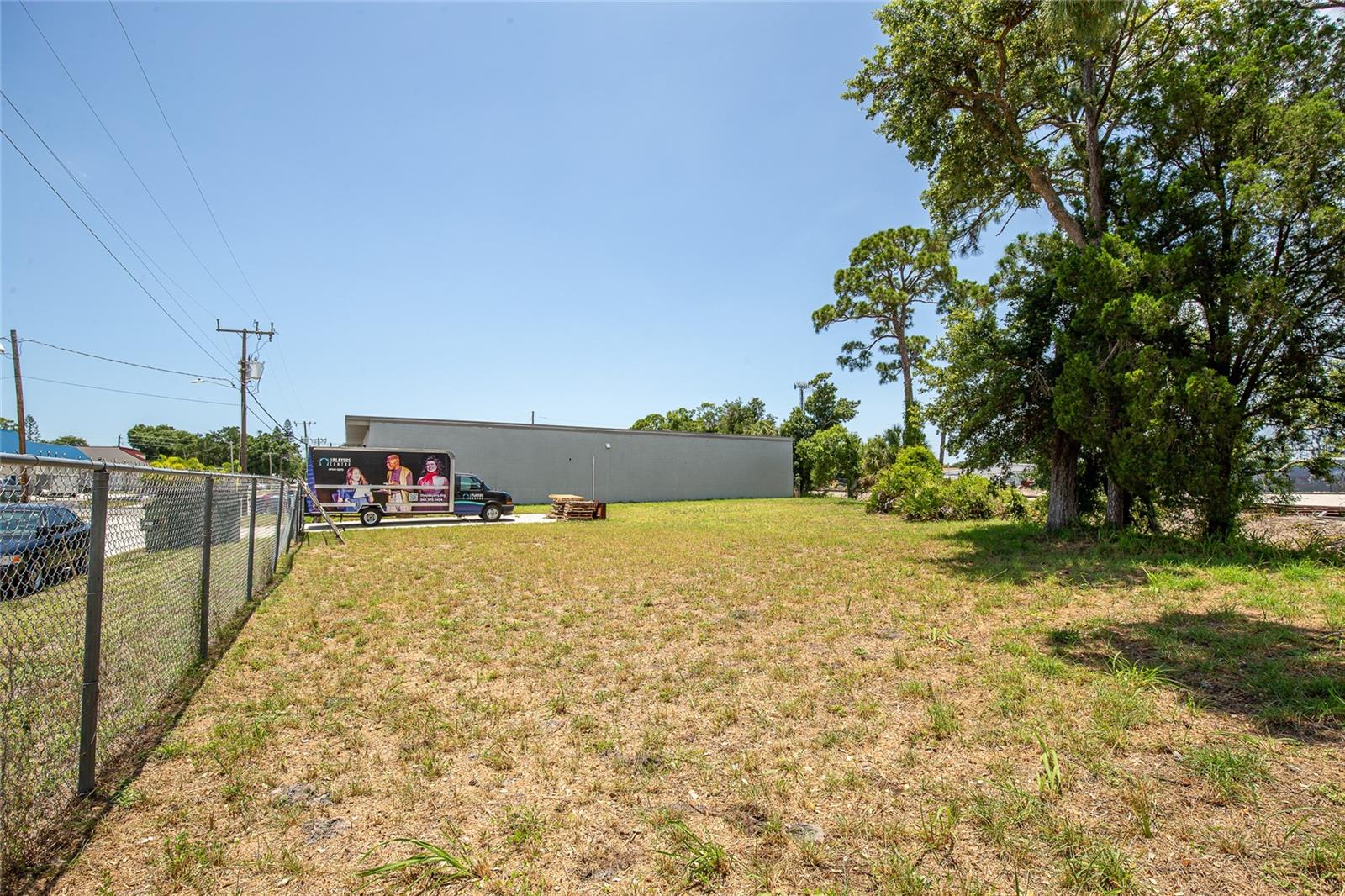 2169 10TH ST, SARASOTA, FL — photo 5