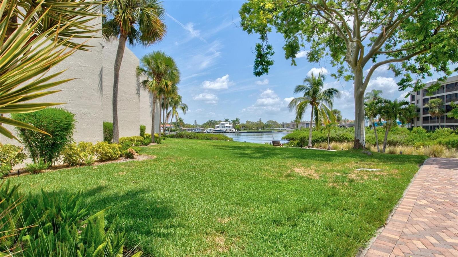 1700 COVE II PL #310, SARASOTA, FL — photo 35