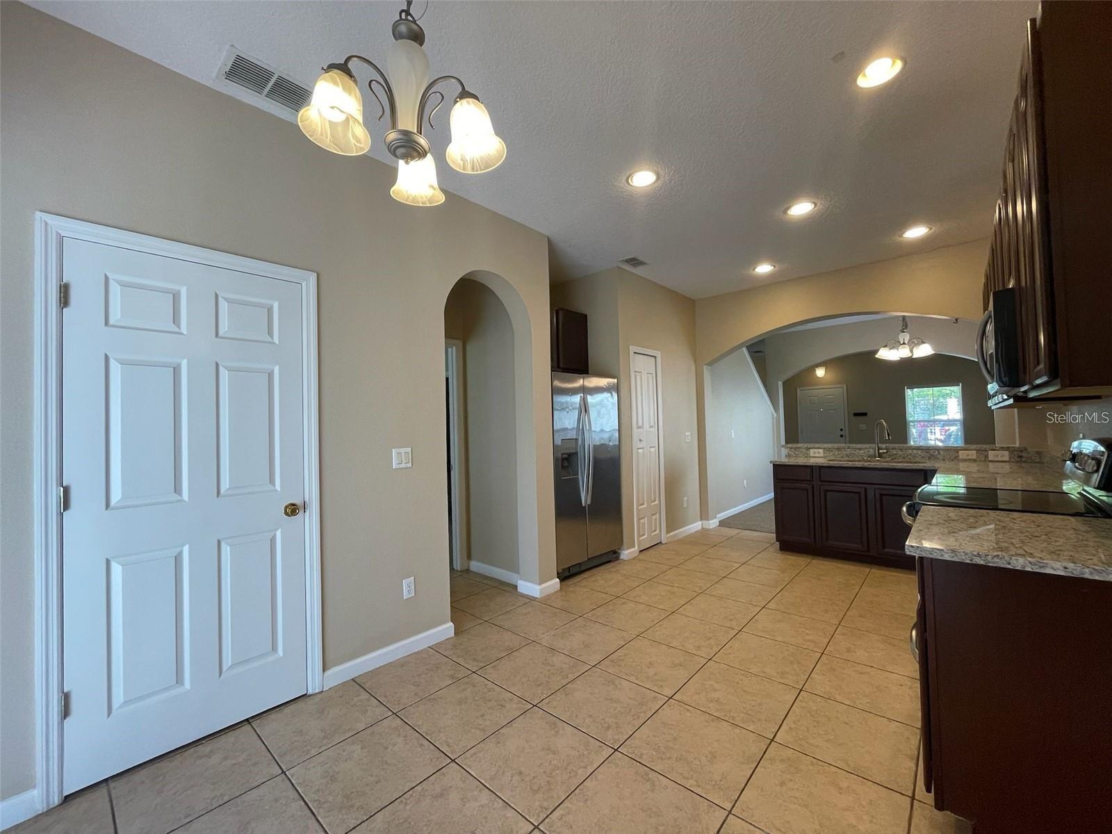 10303 PARK COMMONS DR, ORLANDO, FL — photo 6