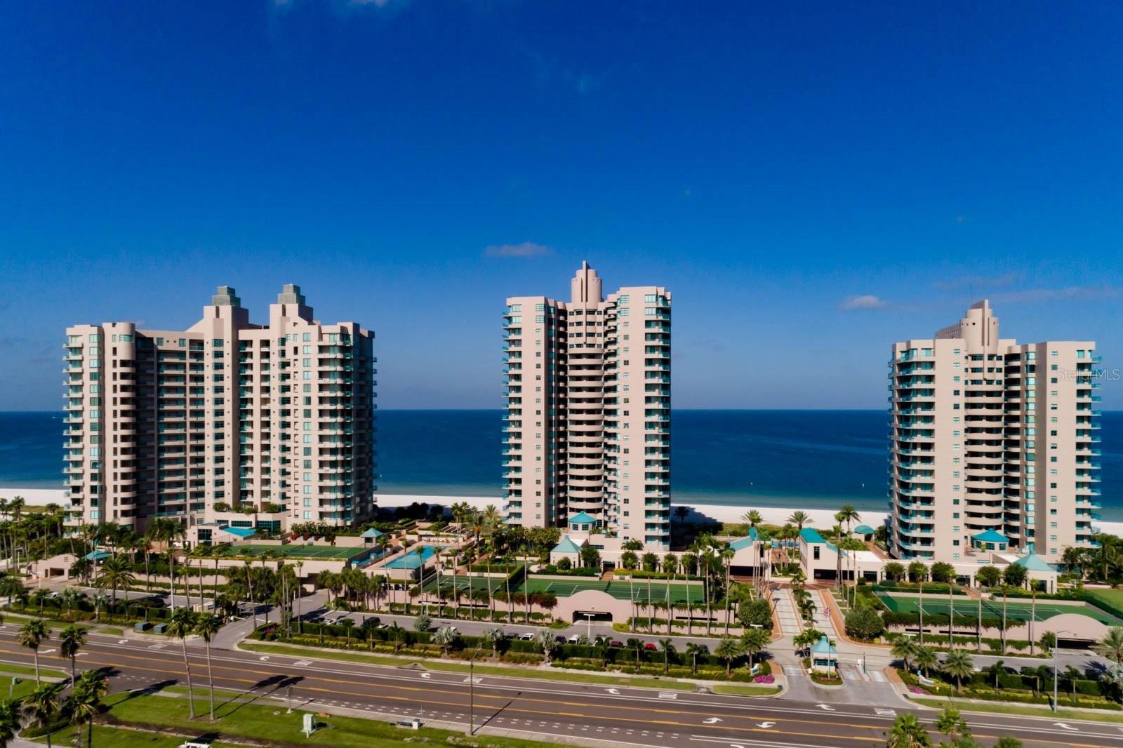 1560 GULF BLVD #1605, CLEARWATER BEACH, FL — photo 2