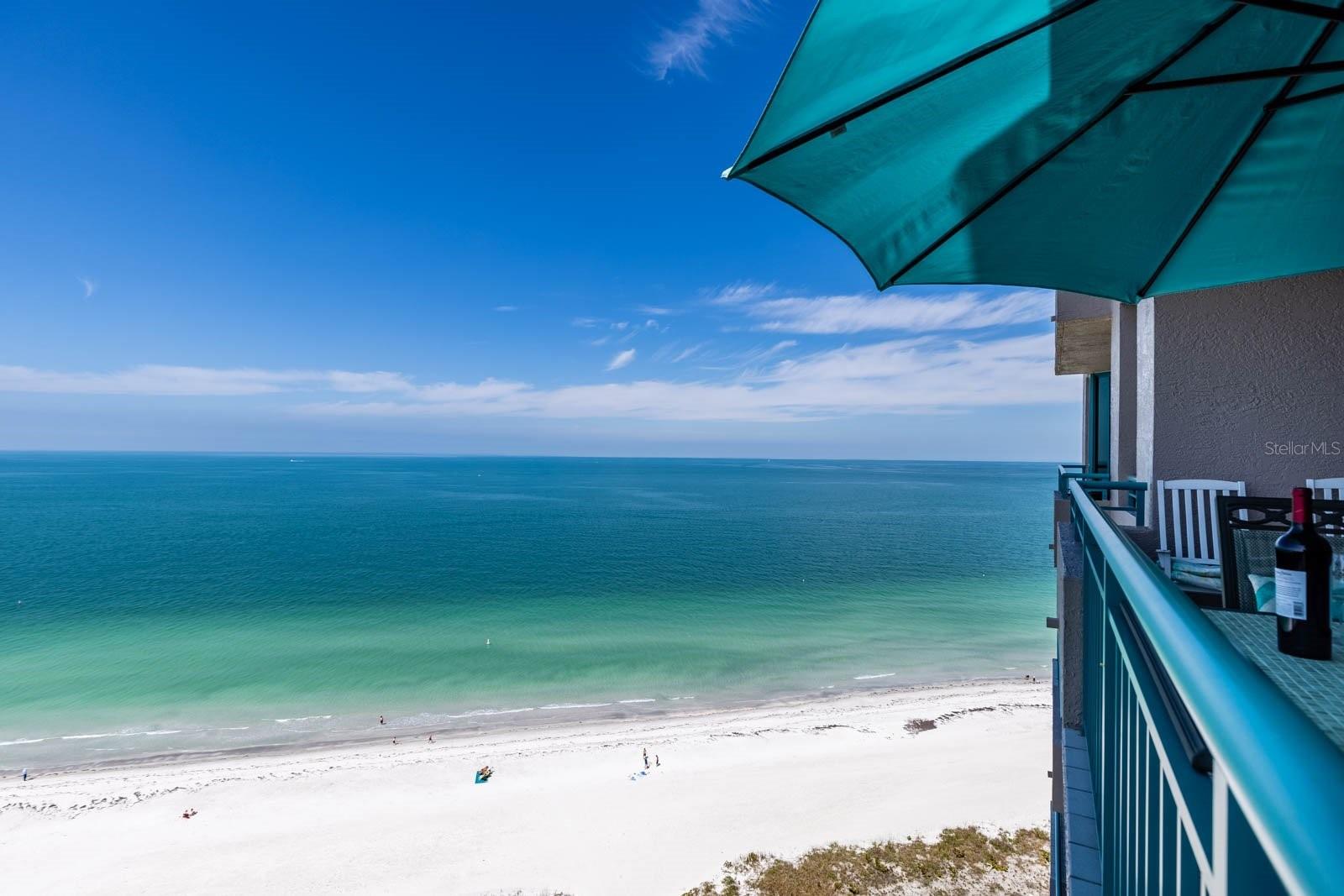 1560 GULF BLVD #1605, CLEARWATER BEACH, FL — photo 3