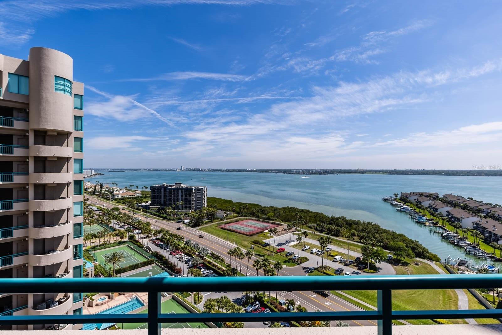1560 GULF BLVD #1605, CLEARWATER BEACH, FL — photo 32