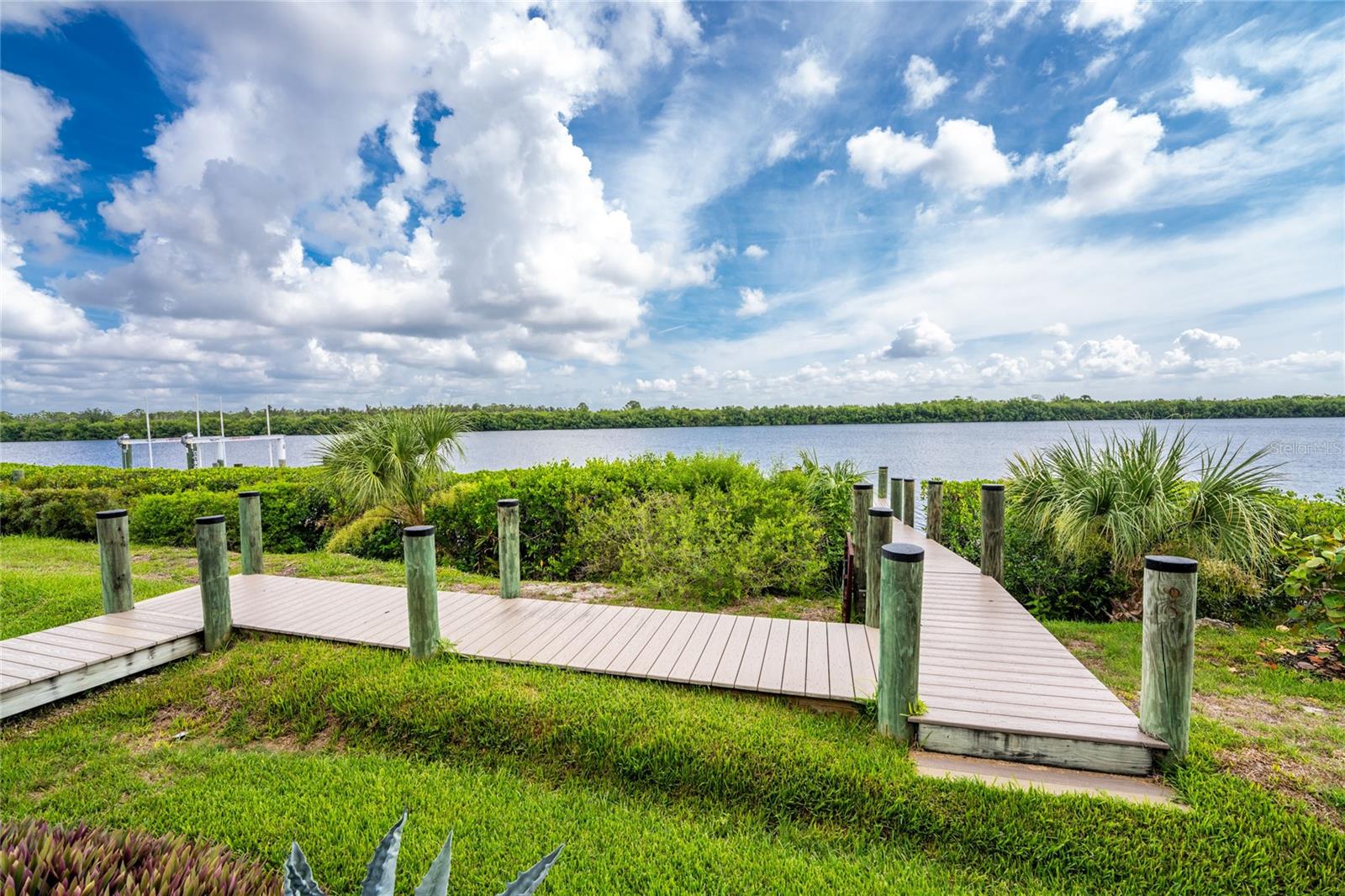 15248 SPANISH POINT DR, PORT CHARLOTTE, FL — photo 47