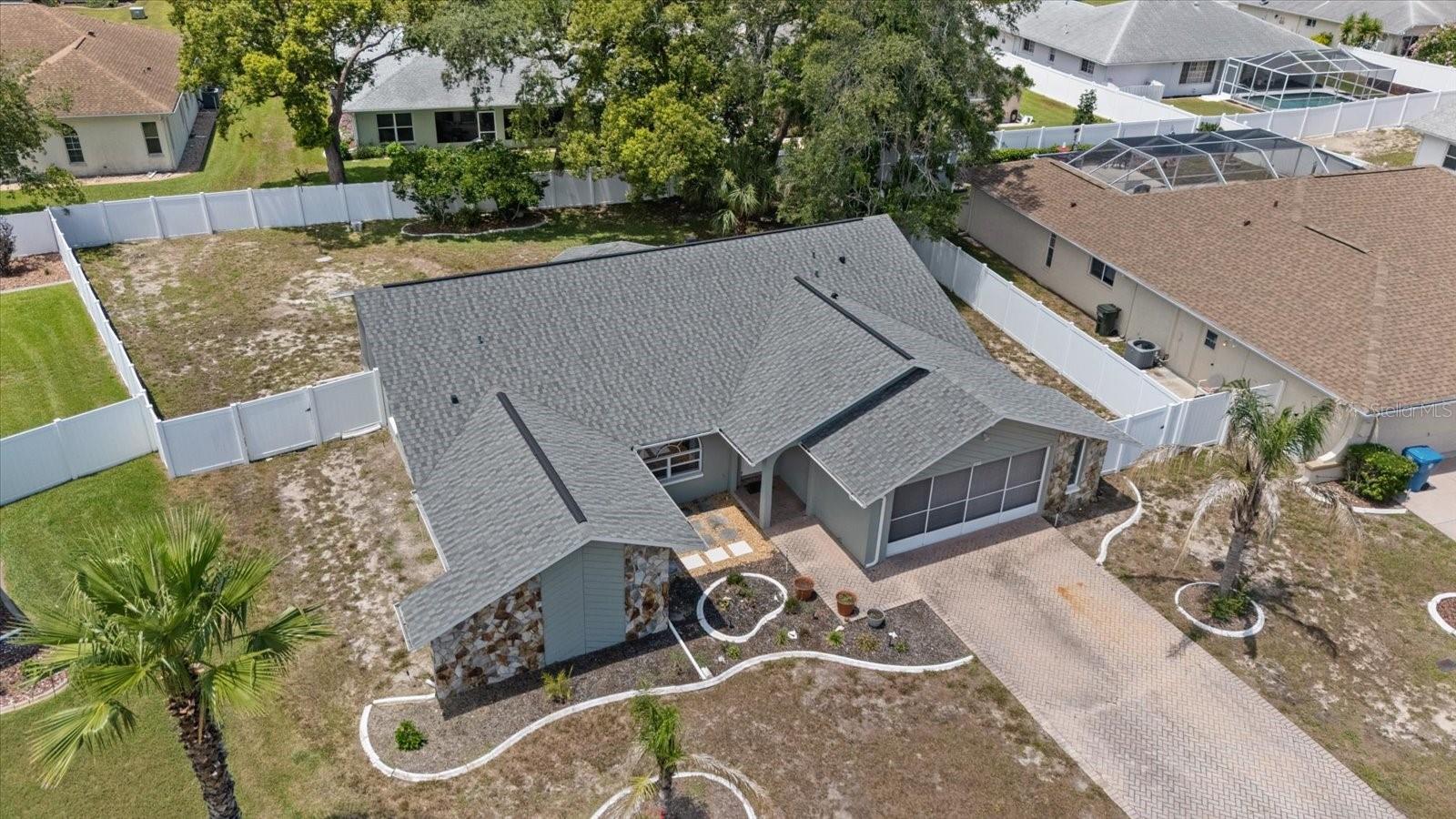 8166 WINDING OAK LN, SPRING HILL, FL — photo 2