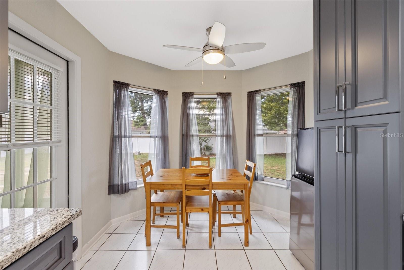 8166 WINDING OAK LN, SPRING HILL, FL — photo 17