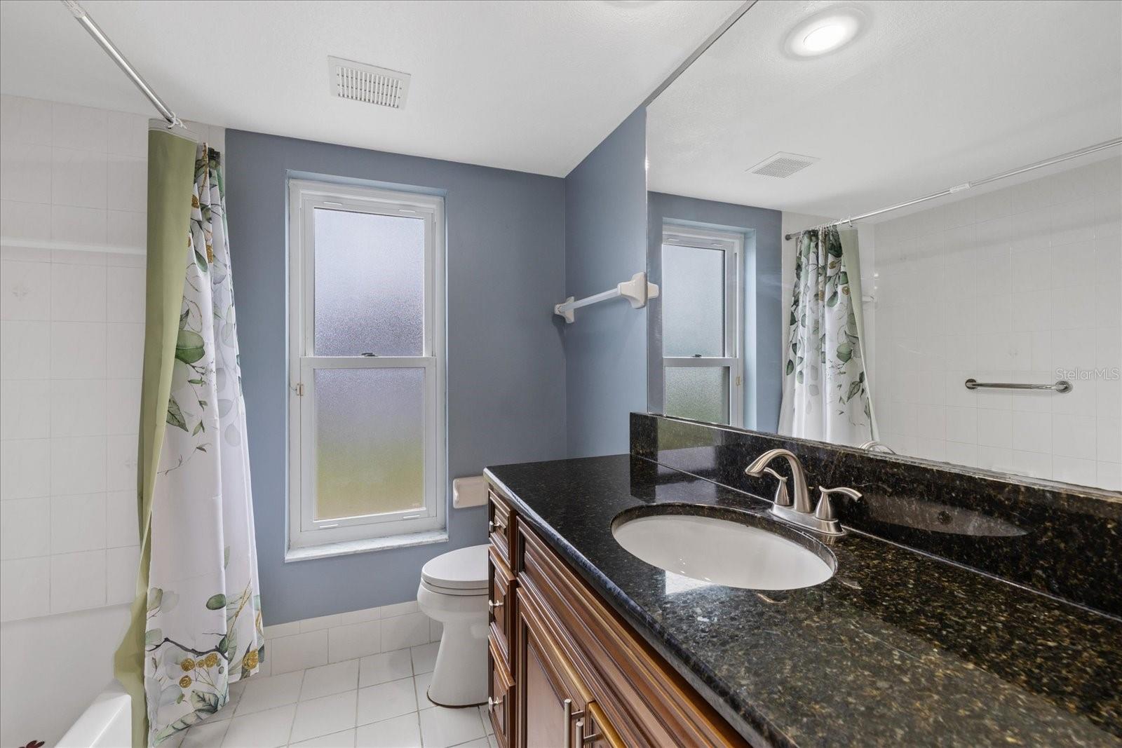 8166 WINDING OAK LN, SPRING HILL, FL — photo 31