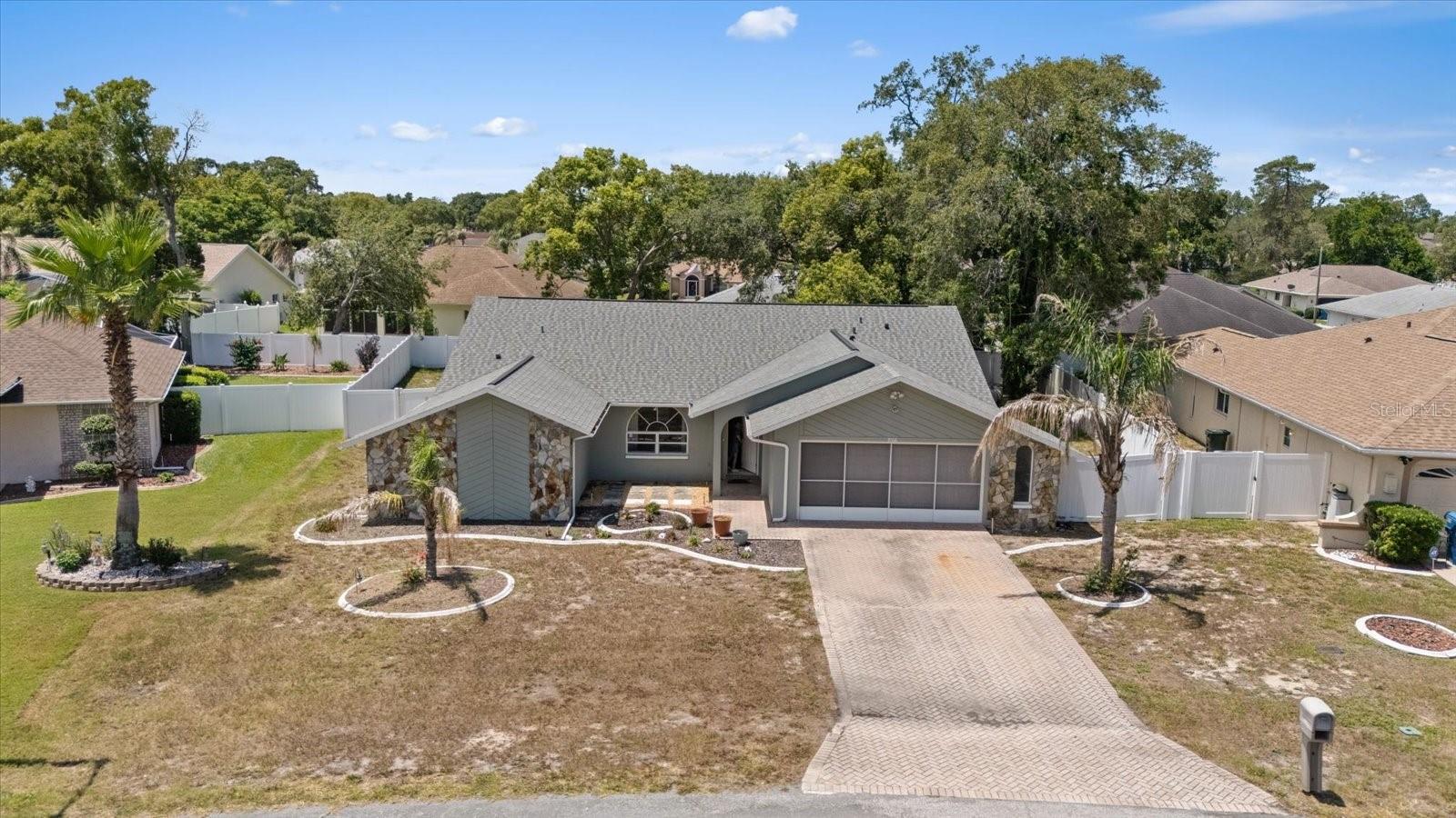 8166 WINDING OAK LN, SPRING HILL, FL — photo 48