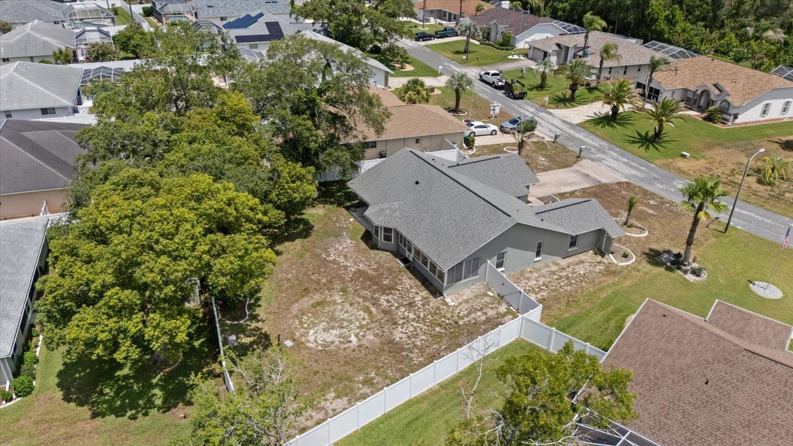 8166 WINDING OAK LN, SPRING HILL, FL — photo 49