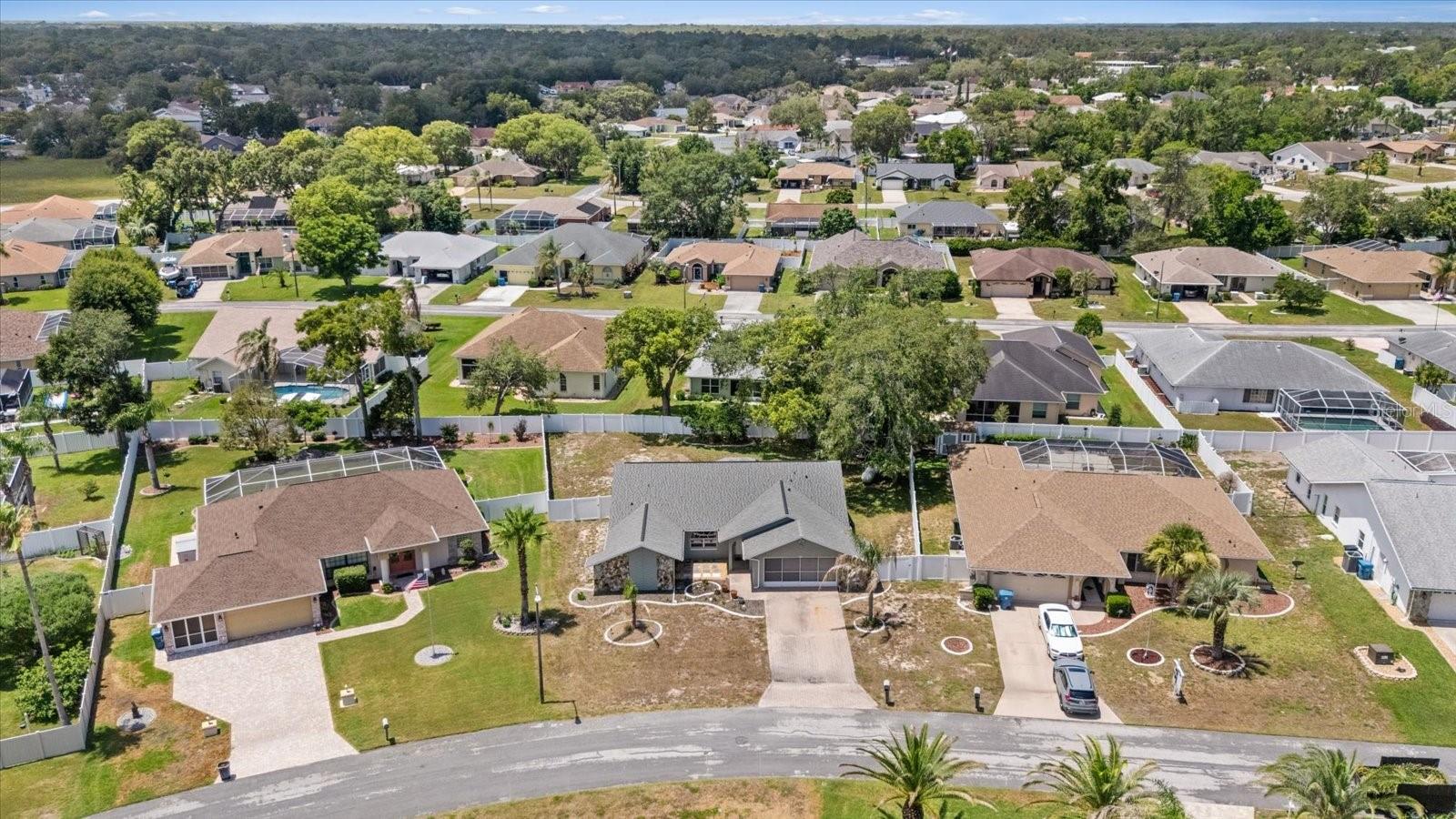 8166 WINDING OAK LN, SPRING HILL, FL — photo 51