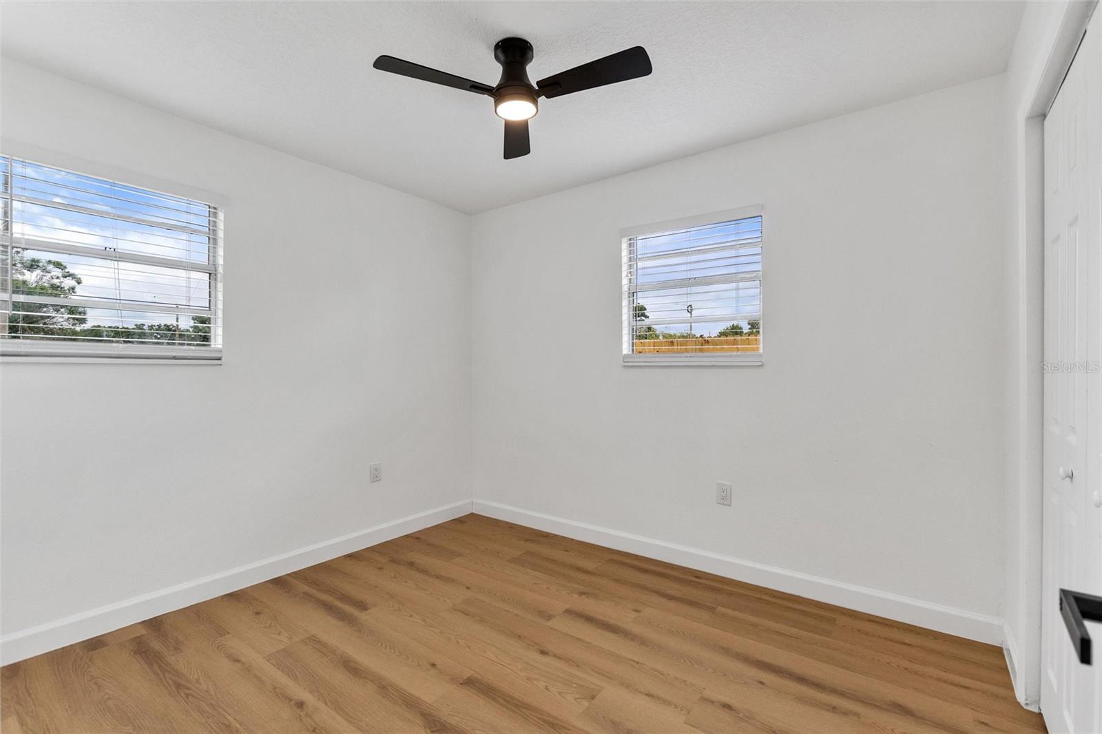 8204 ALLAMANDA AVE, TAMPA, FL — photo 17