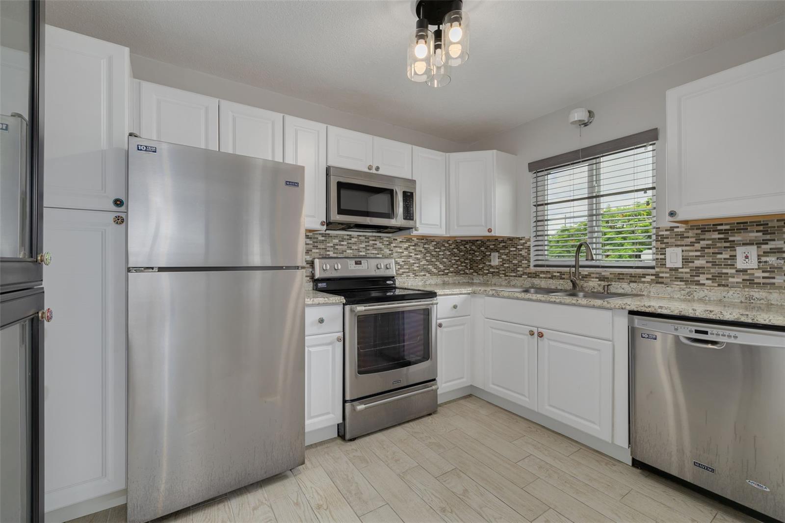 710 50TH AVE N, ST PETERSBURG, FL — photo 10