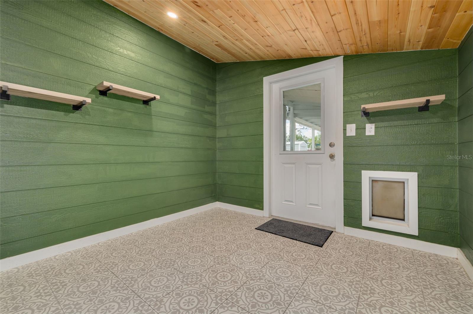 710 50TH AVE N, ST PETERSBURG, FL — photo 22