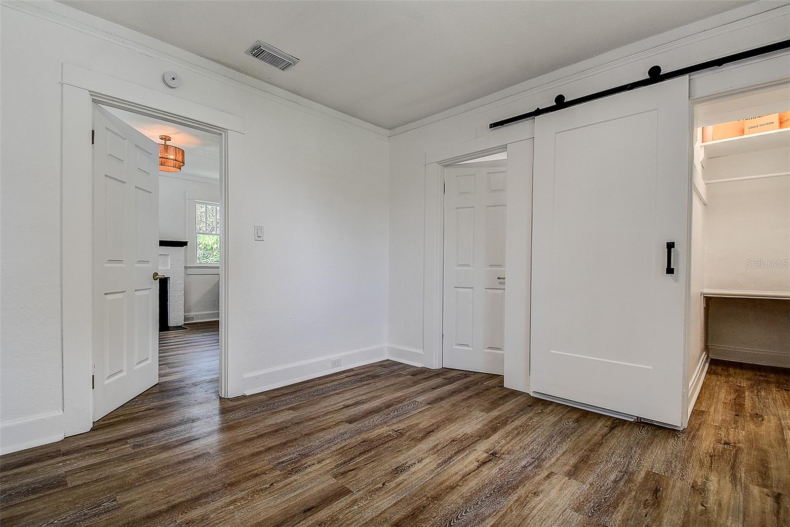 212 48TH ST N, ST PETERSBURG, FL — photo 22