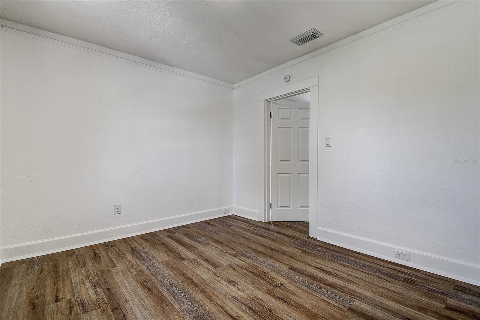 212 48TH ST N, ST PETERSBURG, FL — photo 23